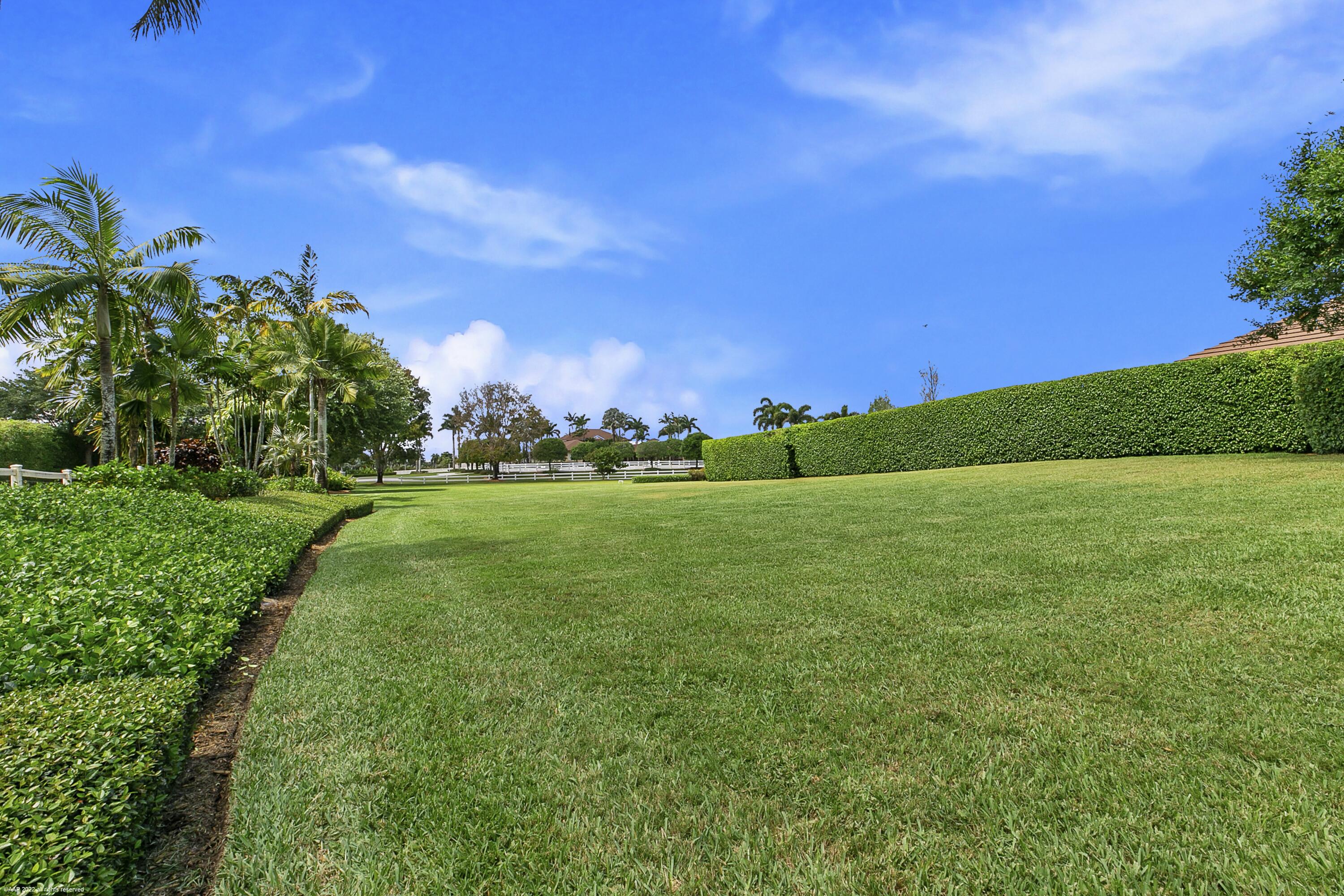 PALM BEACH POINT - Residential