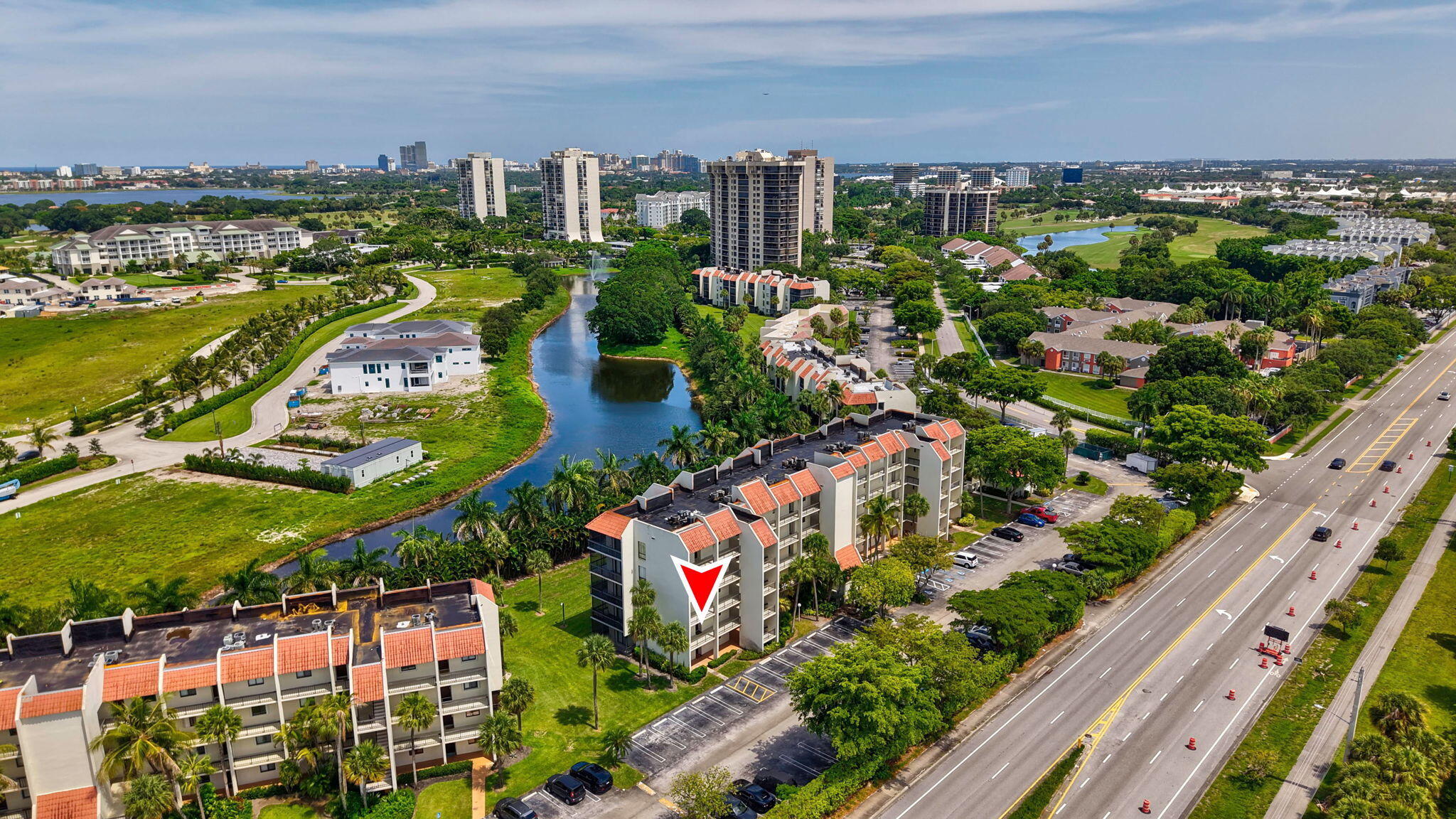 LANDS OF THE PRESIDENT CONDO 8 - Residential