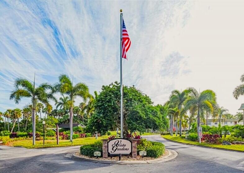 VISTA GARDENS F/K/A VISTA ROYALE GARDENS - Residential