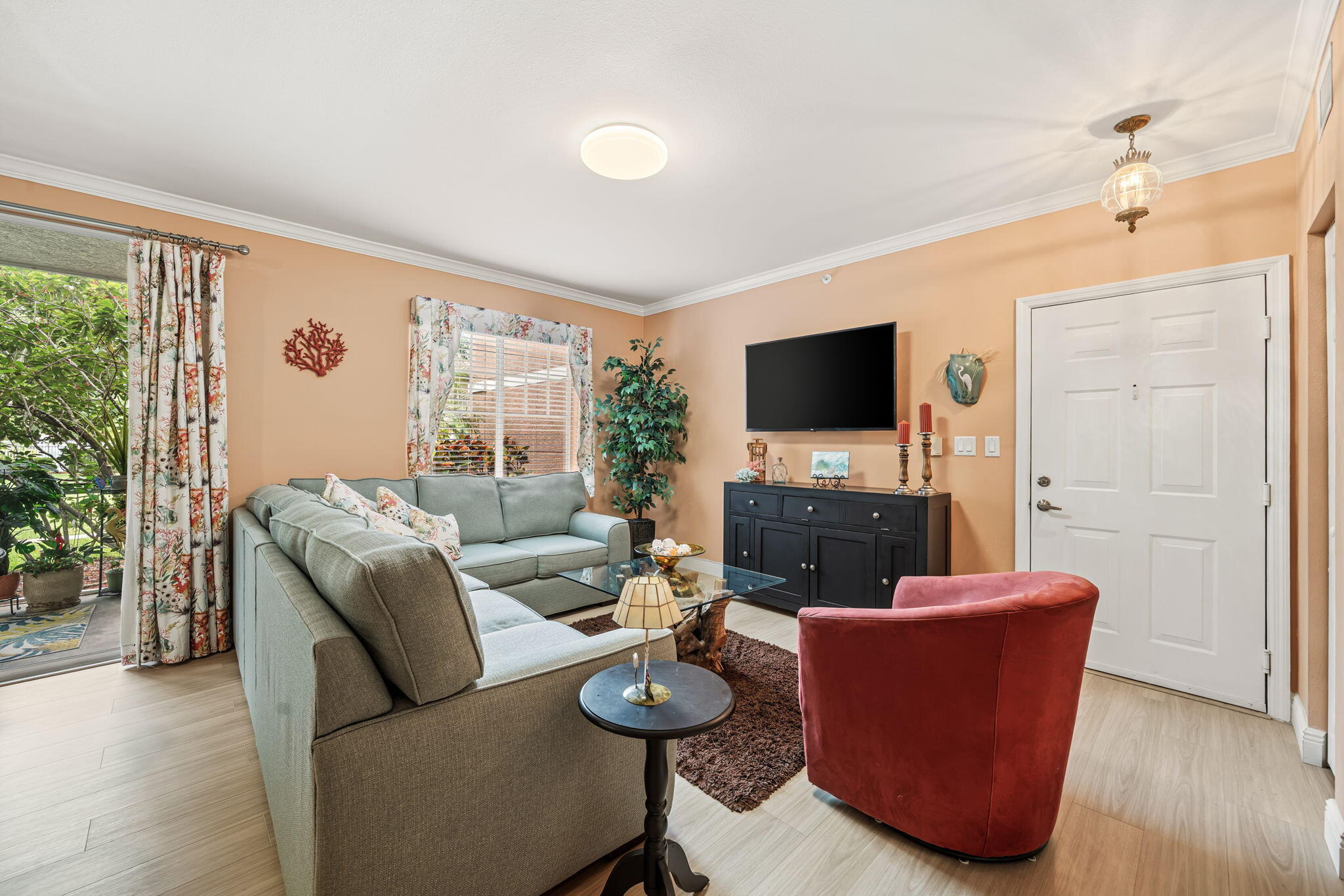 VILLAS AT EMERALD DUNES CONDO - Residential
