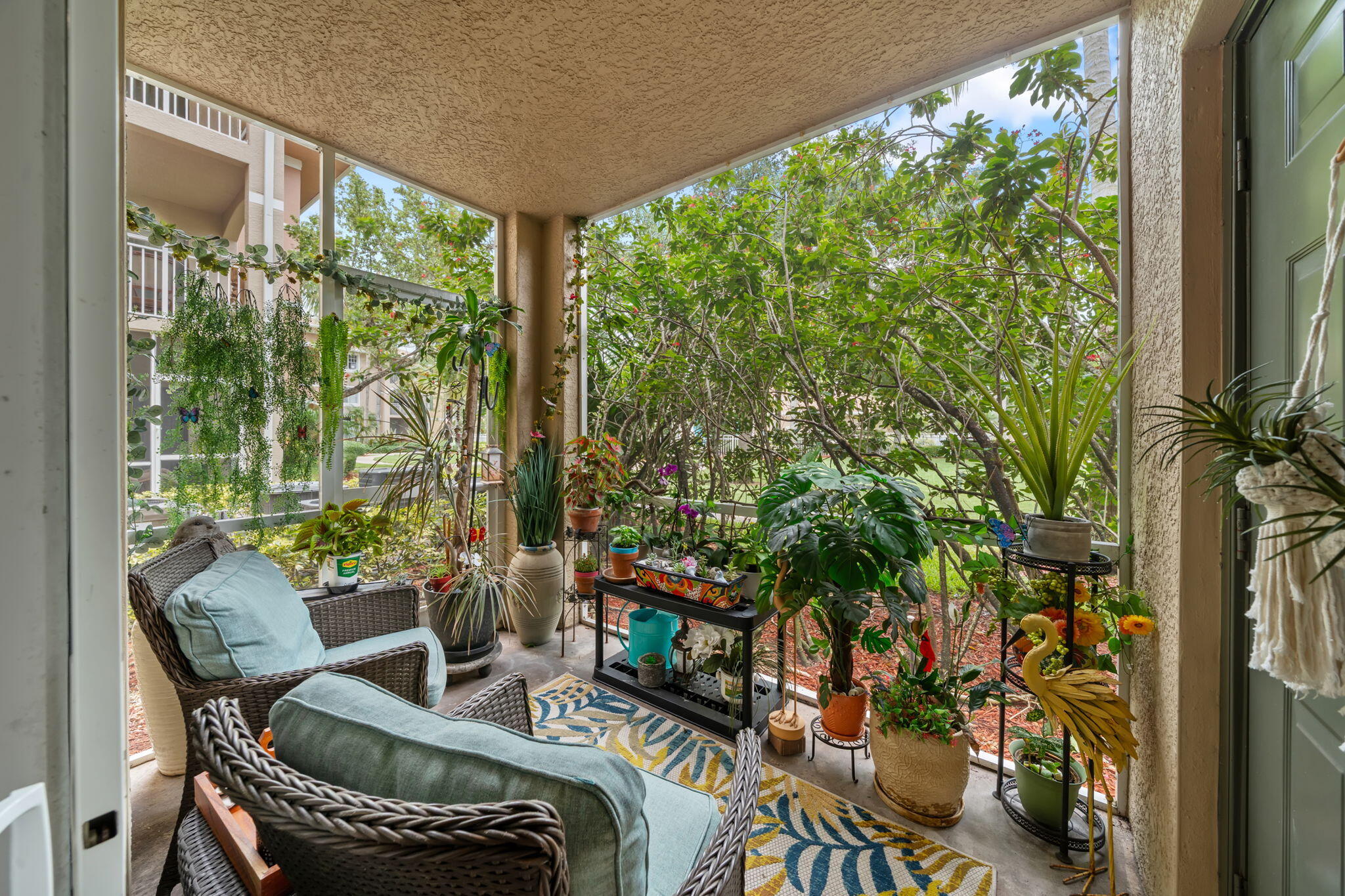 VILLAS AT EMERALD DUNES CONDO - Residential