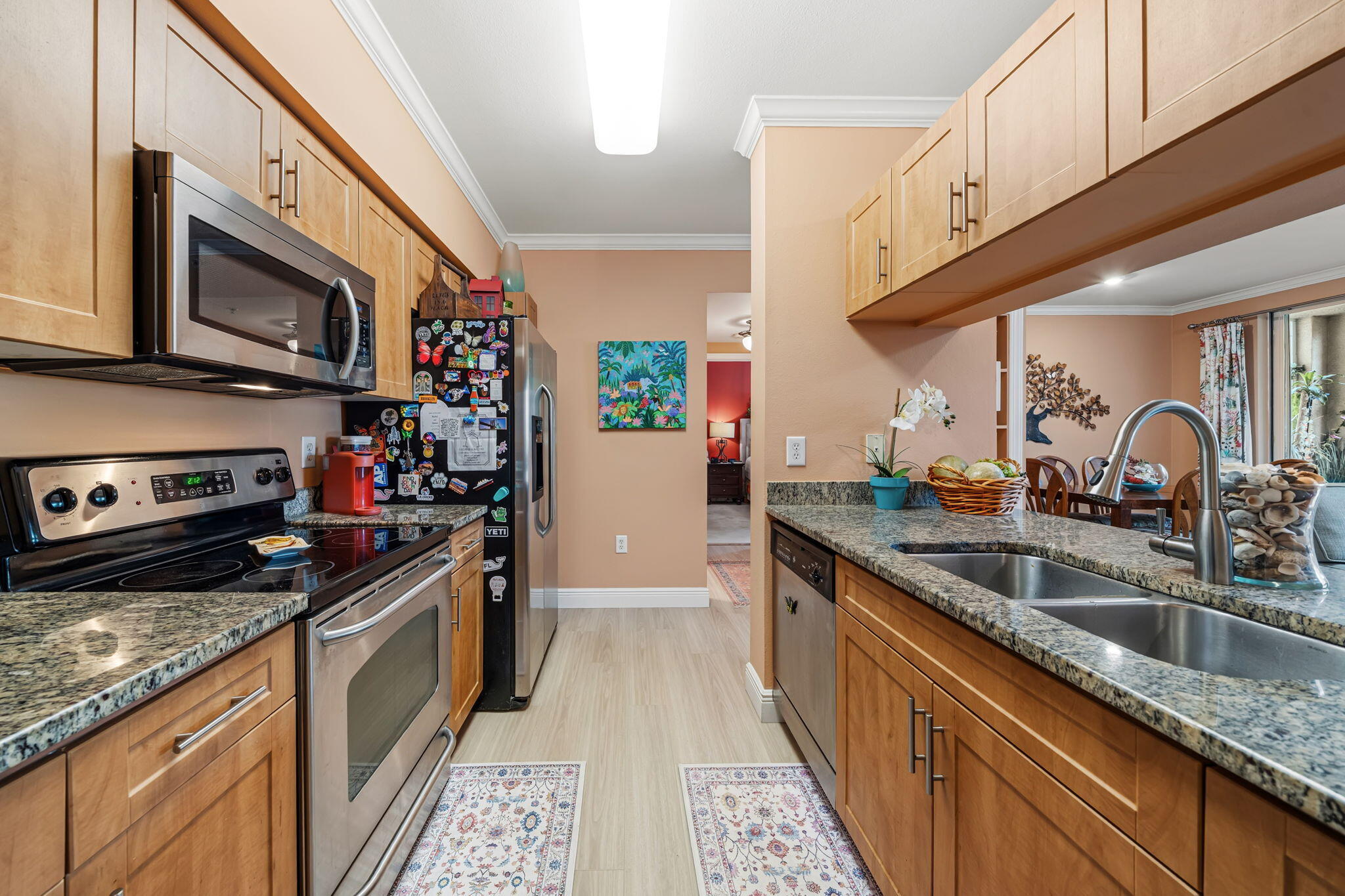 VILLAS AT EMERALD DUNES CONDO - Residential