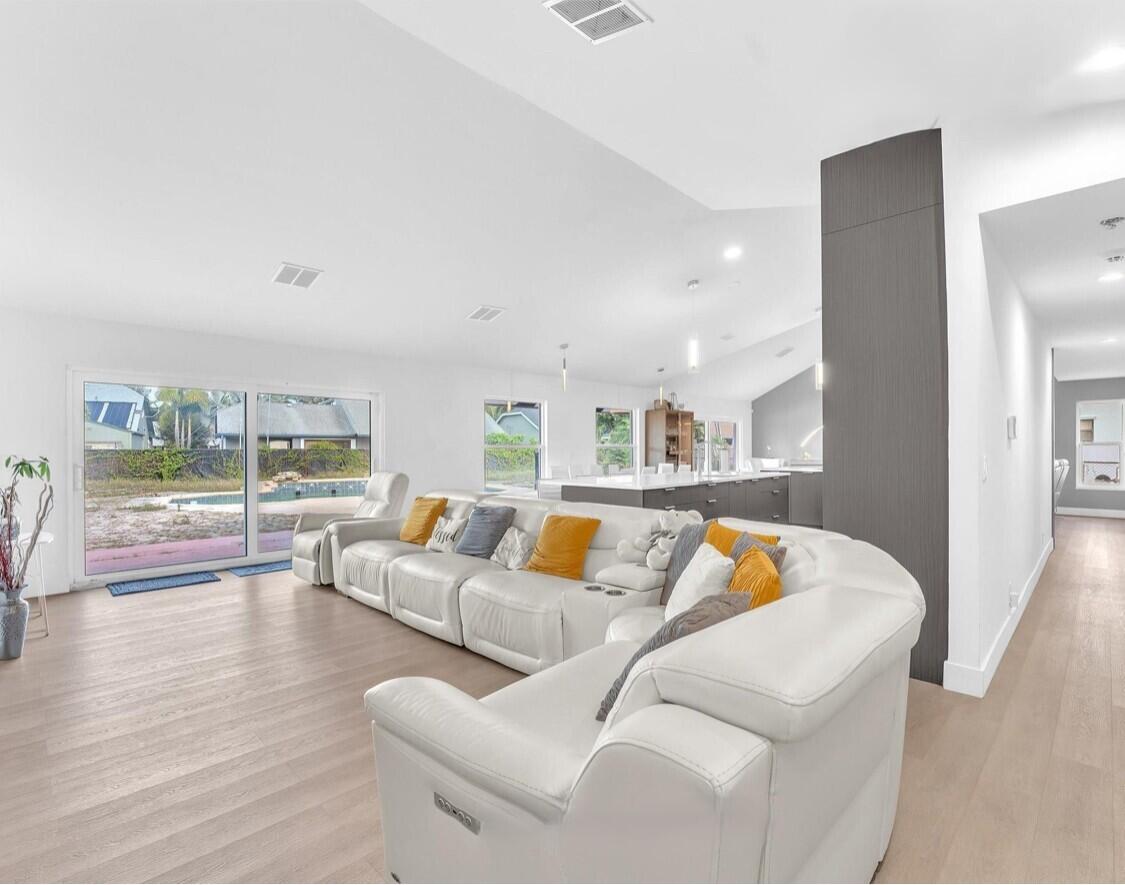 WINSTON PARK - Residential