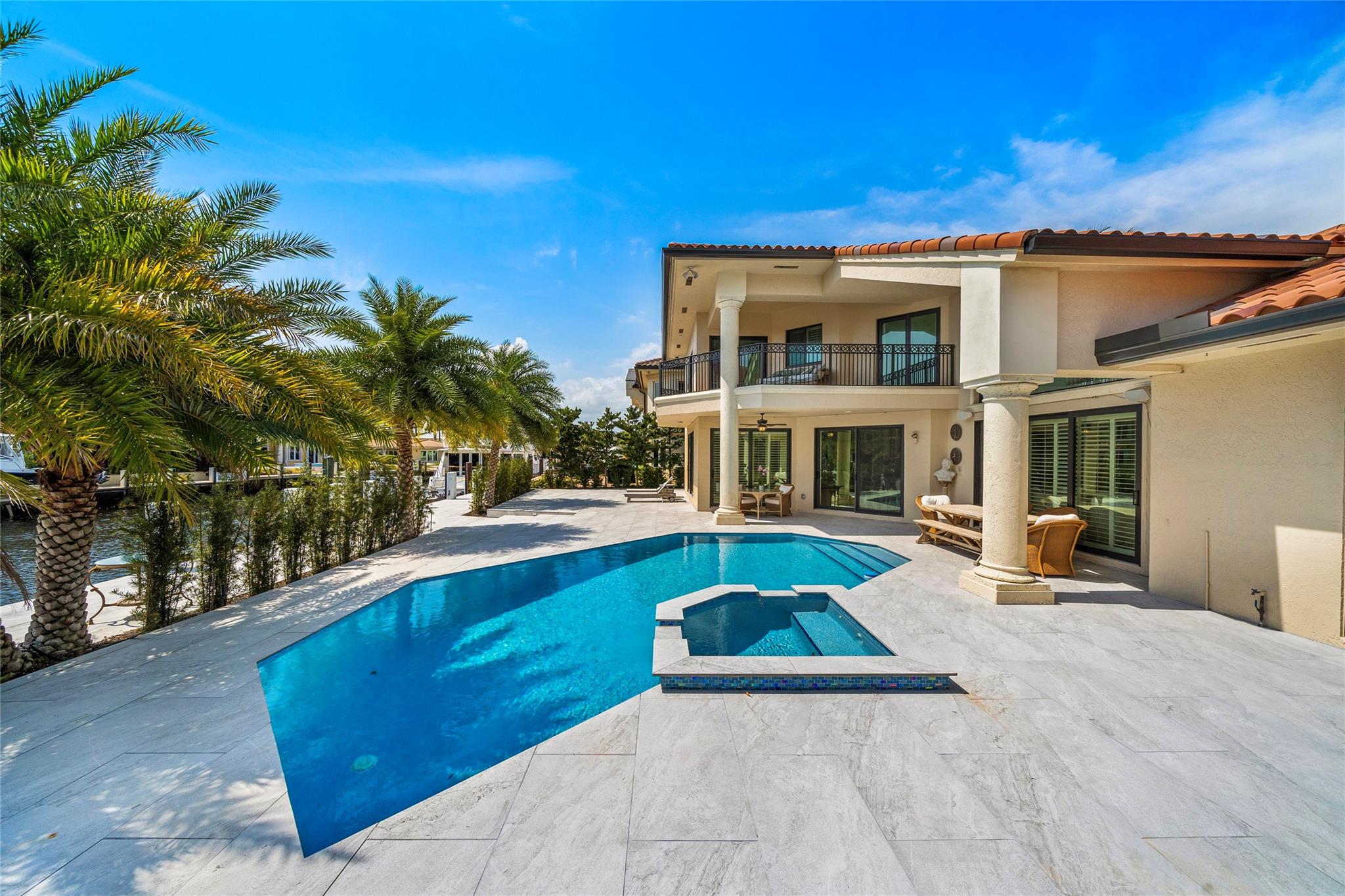 Lighthouse Point 4th Sec - Residential