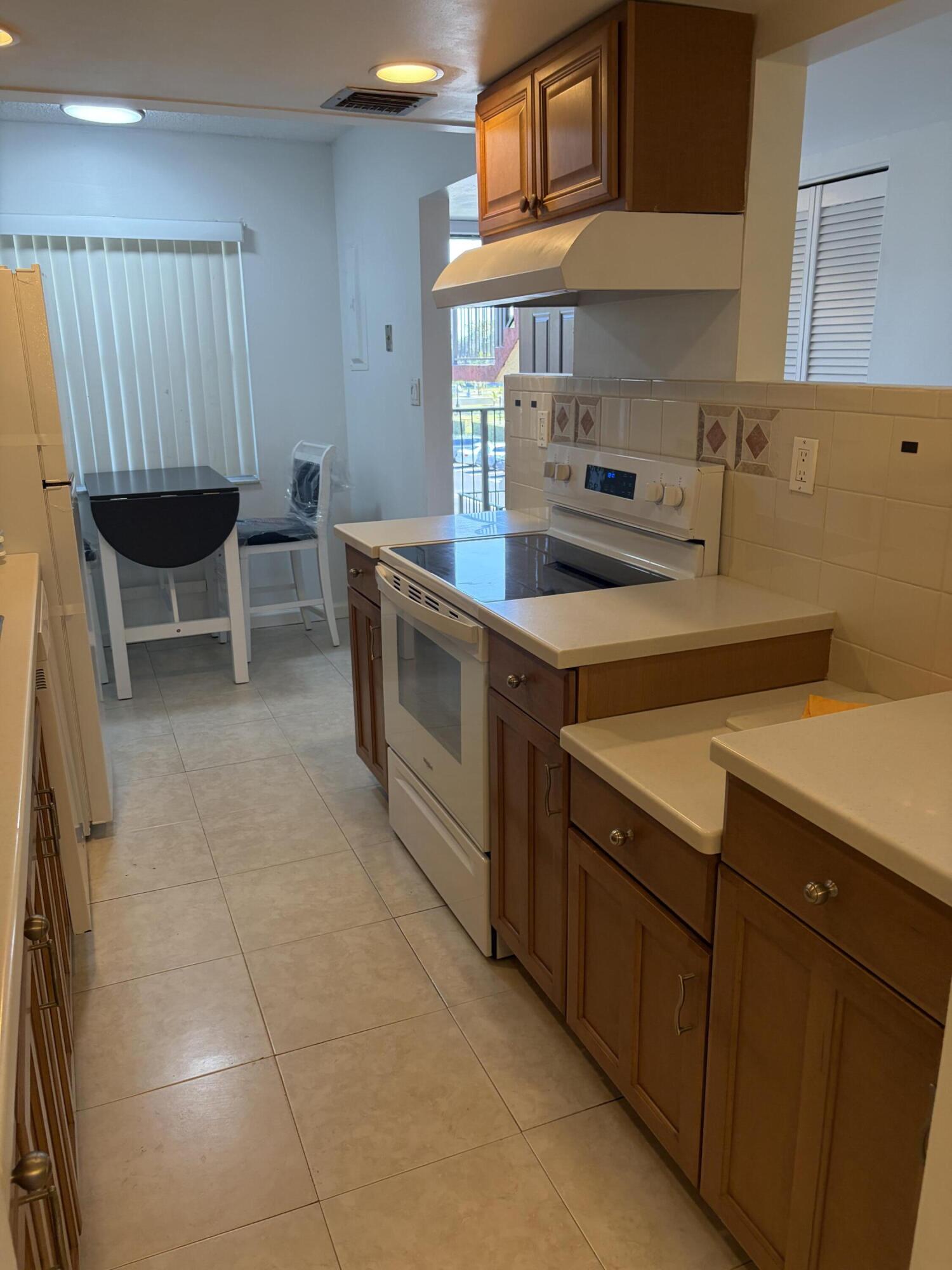 CYPRESS CHASE NORTH NO 1 CONDO - Residential Lease