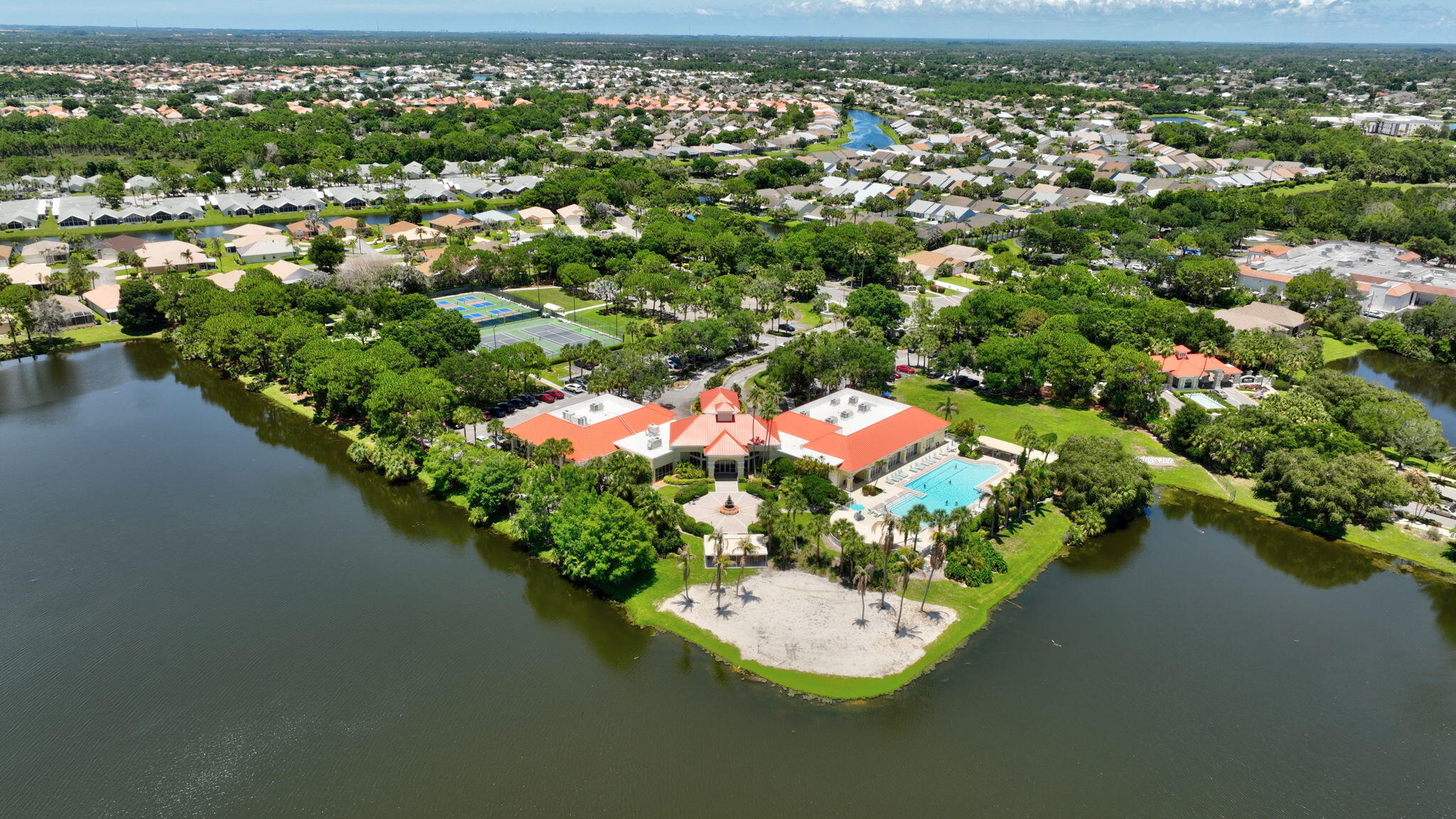 KINGS ISLE - Residential