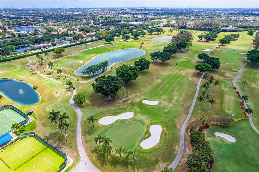 Hollybrook Golf & Tennis - Residential