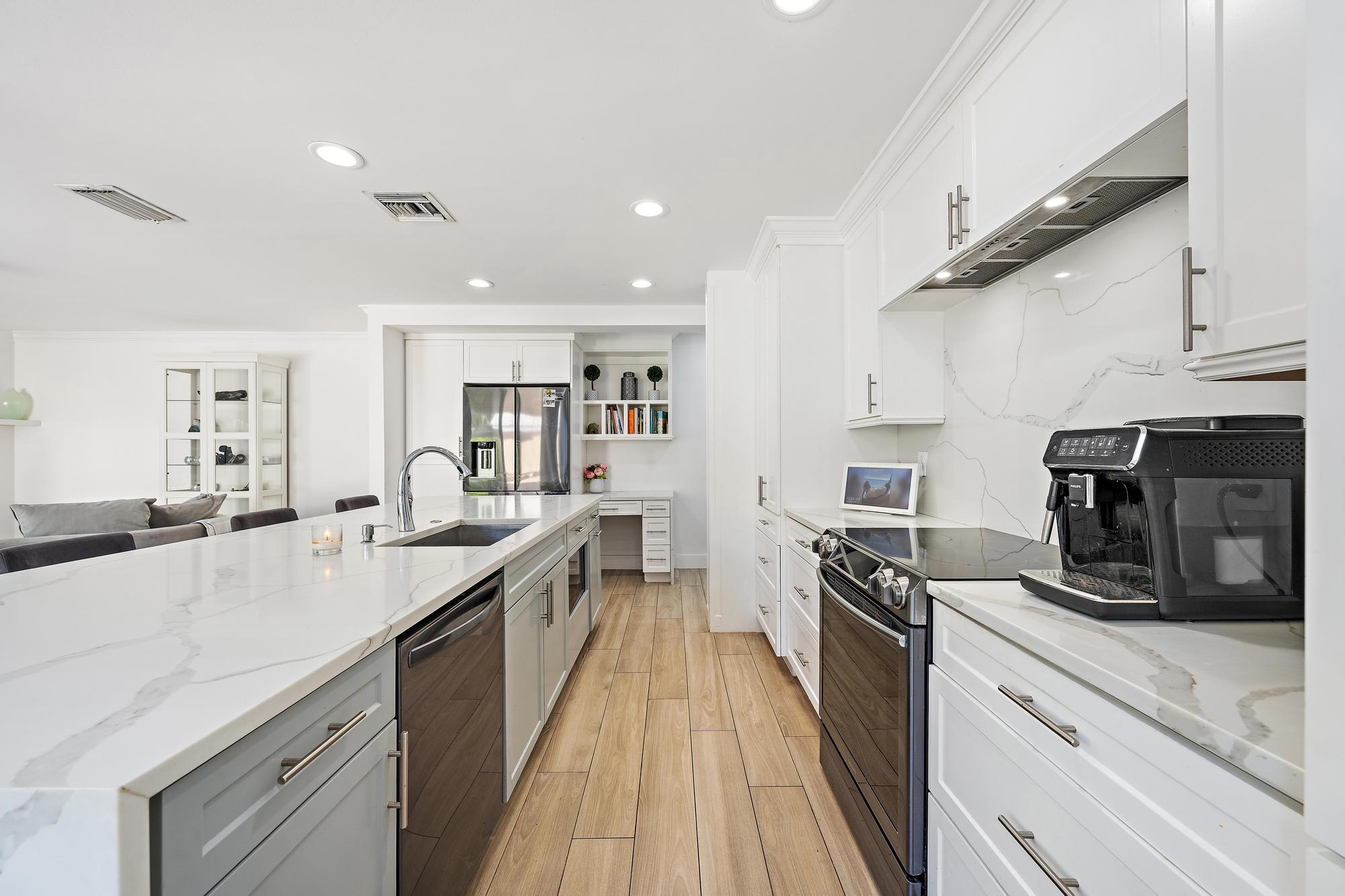 SIENA OAKS - Residential