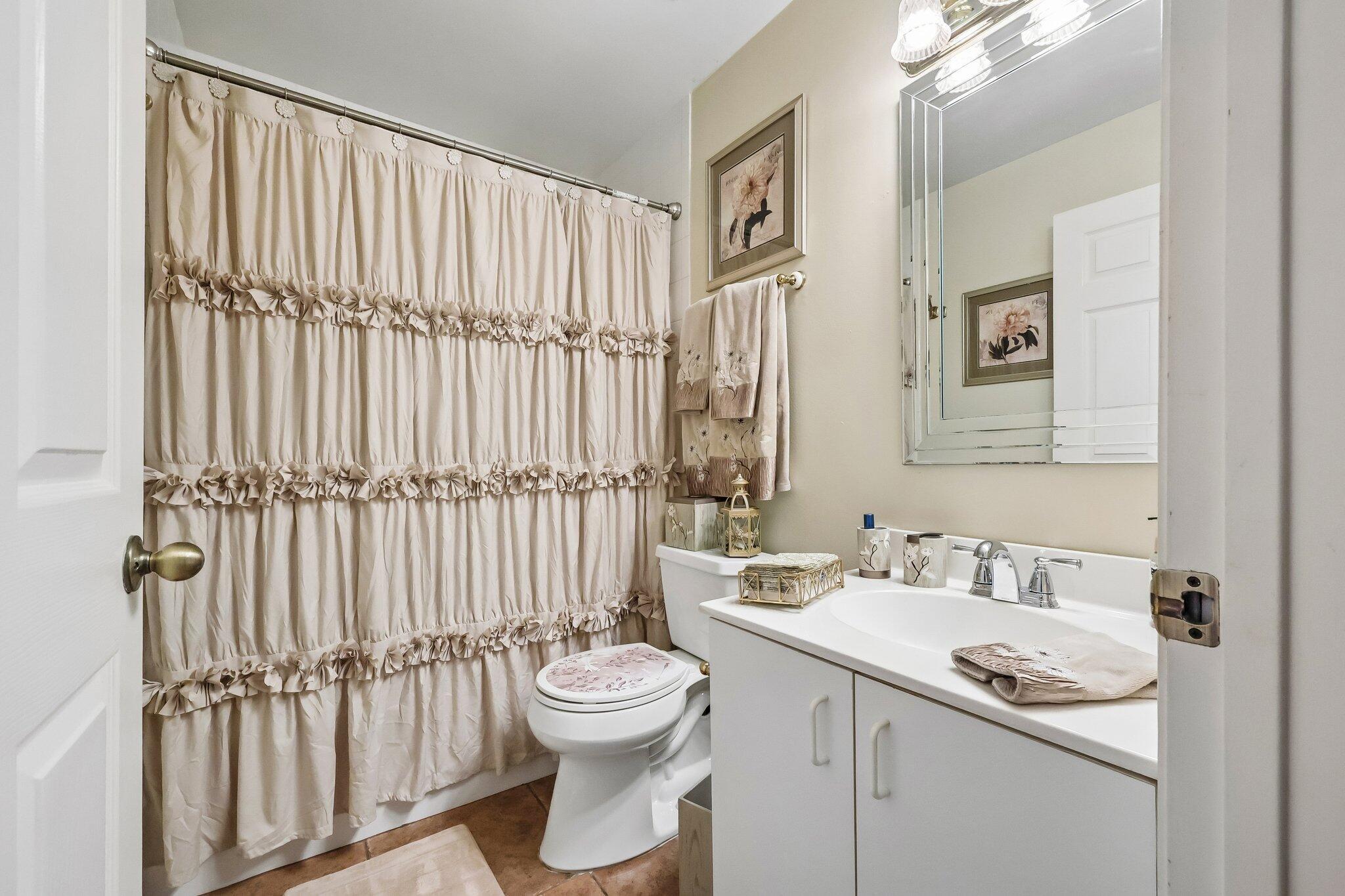 LANSDOWNE - Residential