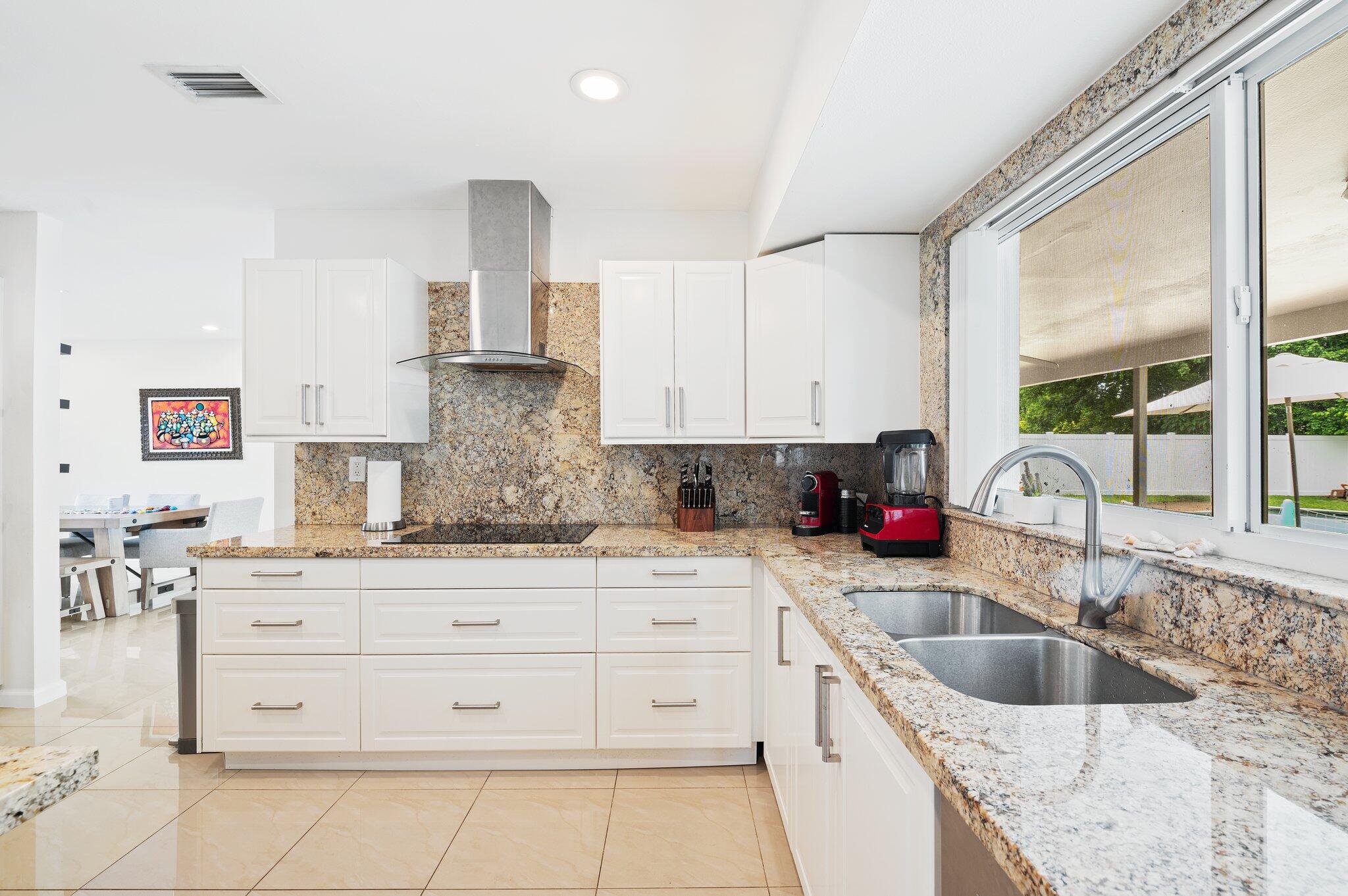 PLANTATION PARK LAKESITES - Residential Lease