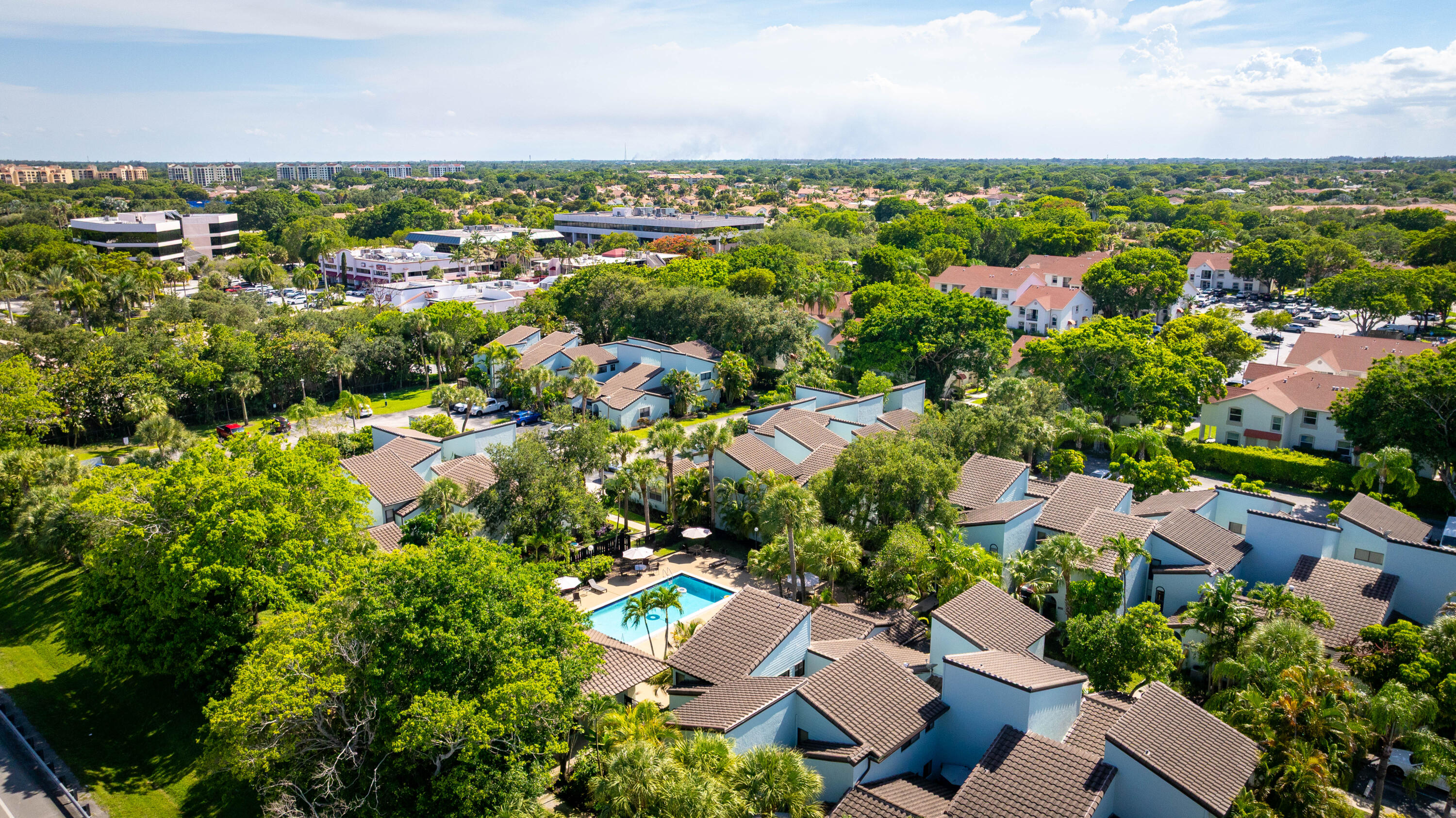 PINEAPPLE WALK 1 - Residential