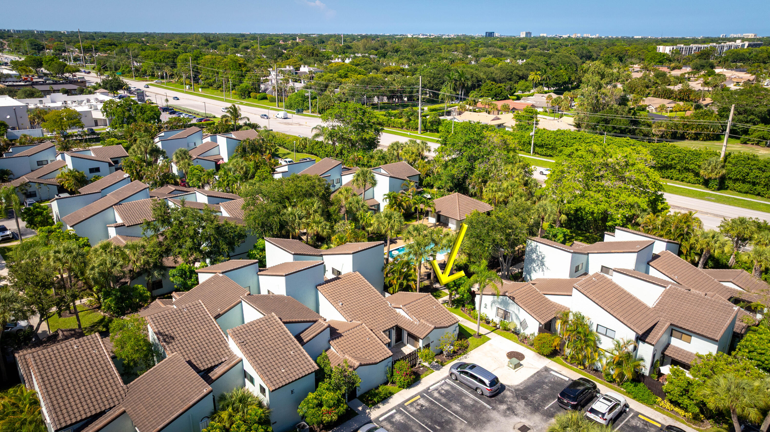 PINEAPPLE WALK 1 - Residential