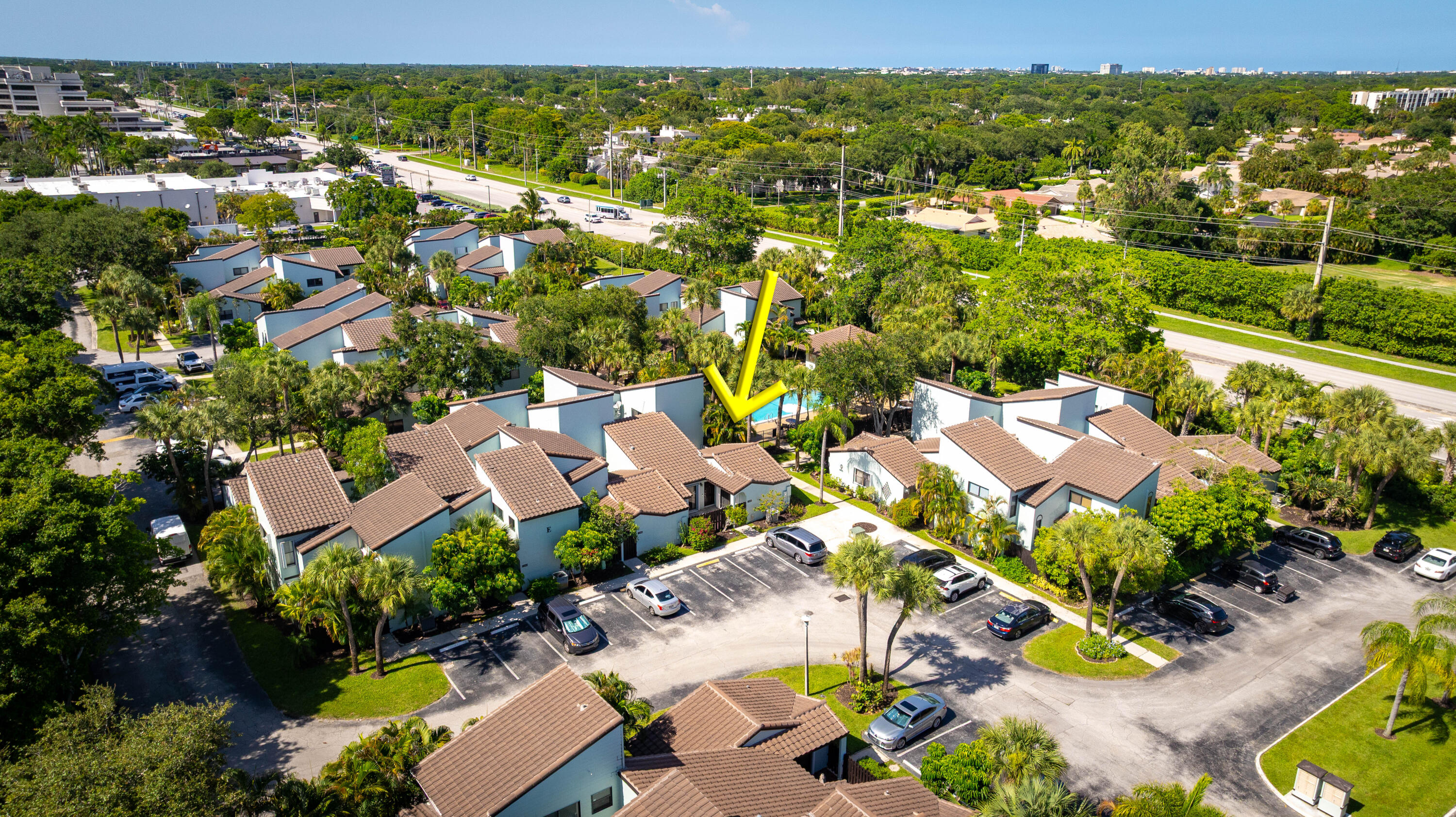 PINEAPPLE WALK 1 - Residential
