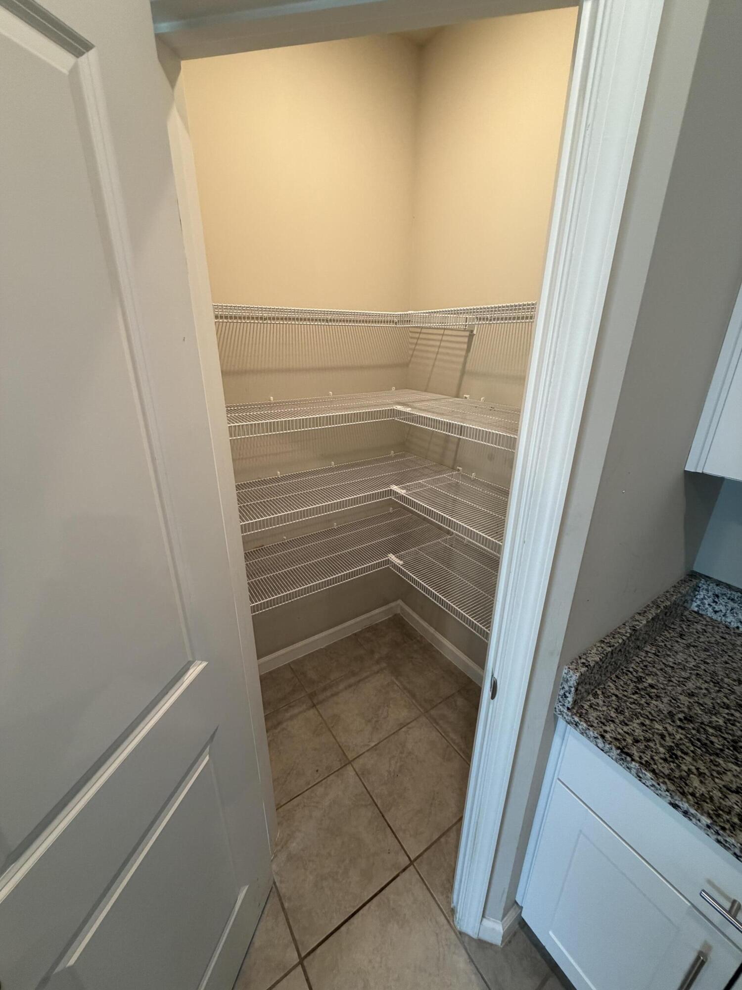 SEASIDE - Residential Lease