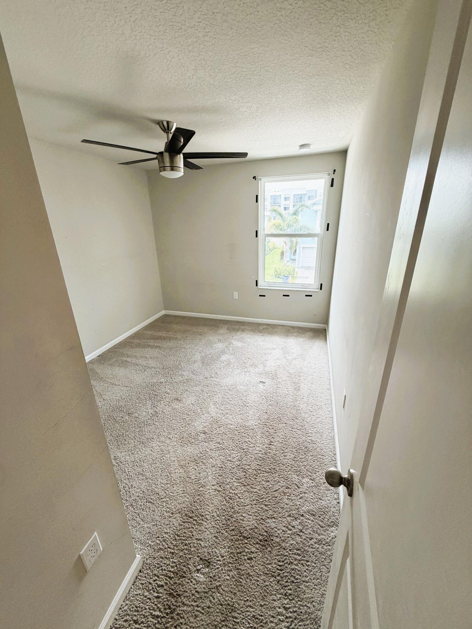 SEASIDE - Residential Lease