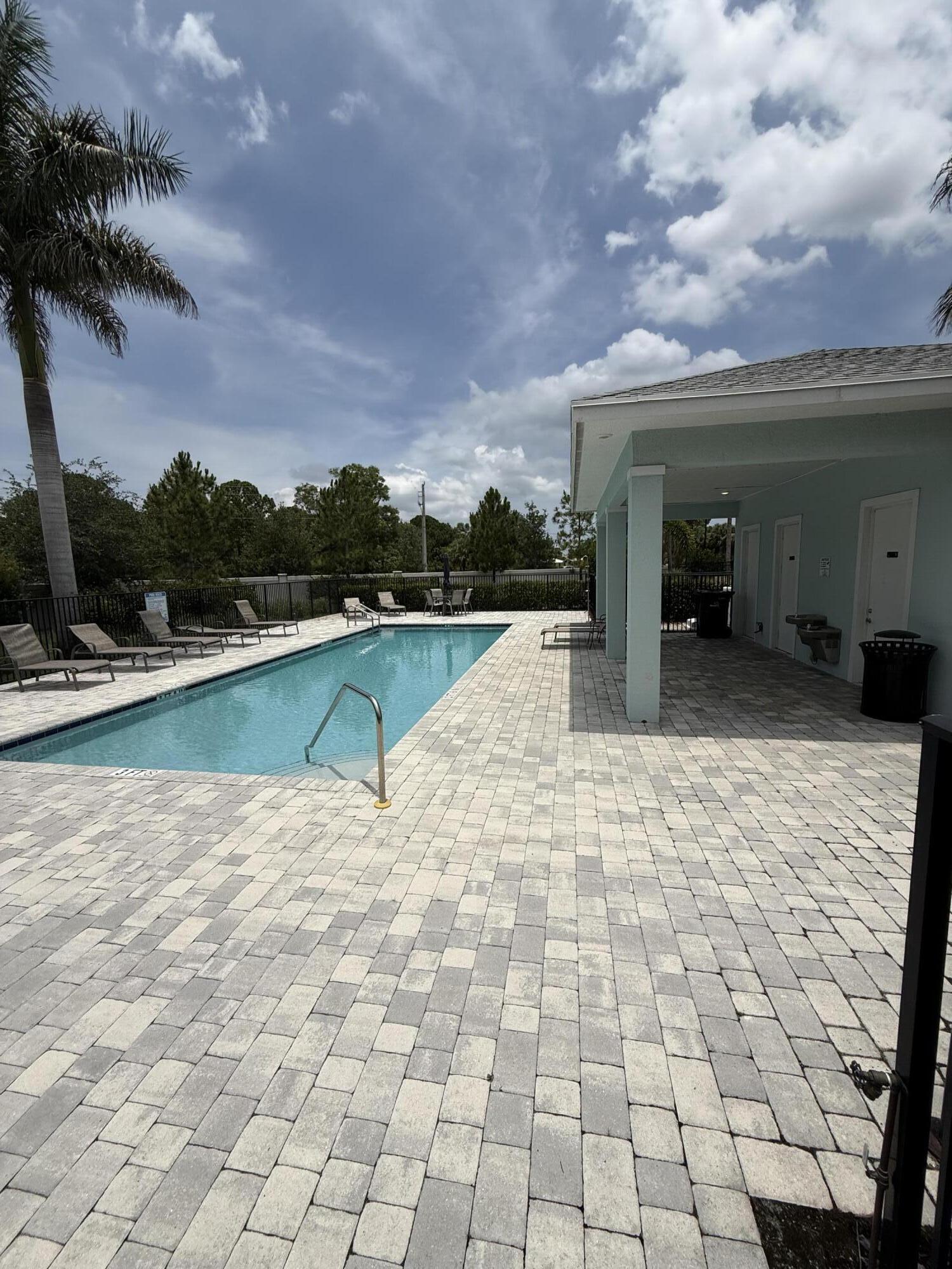 SEASIDE - Residential Lease
