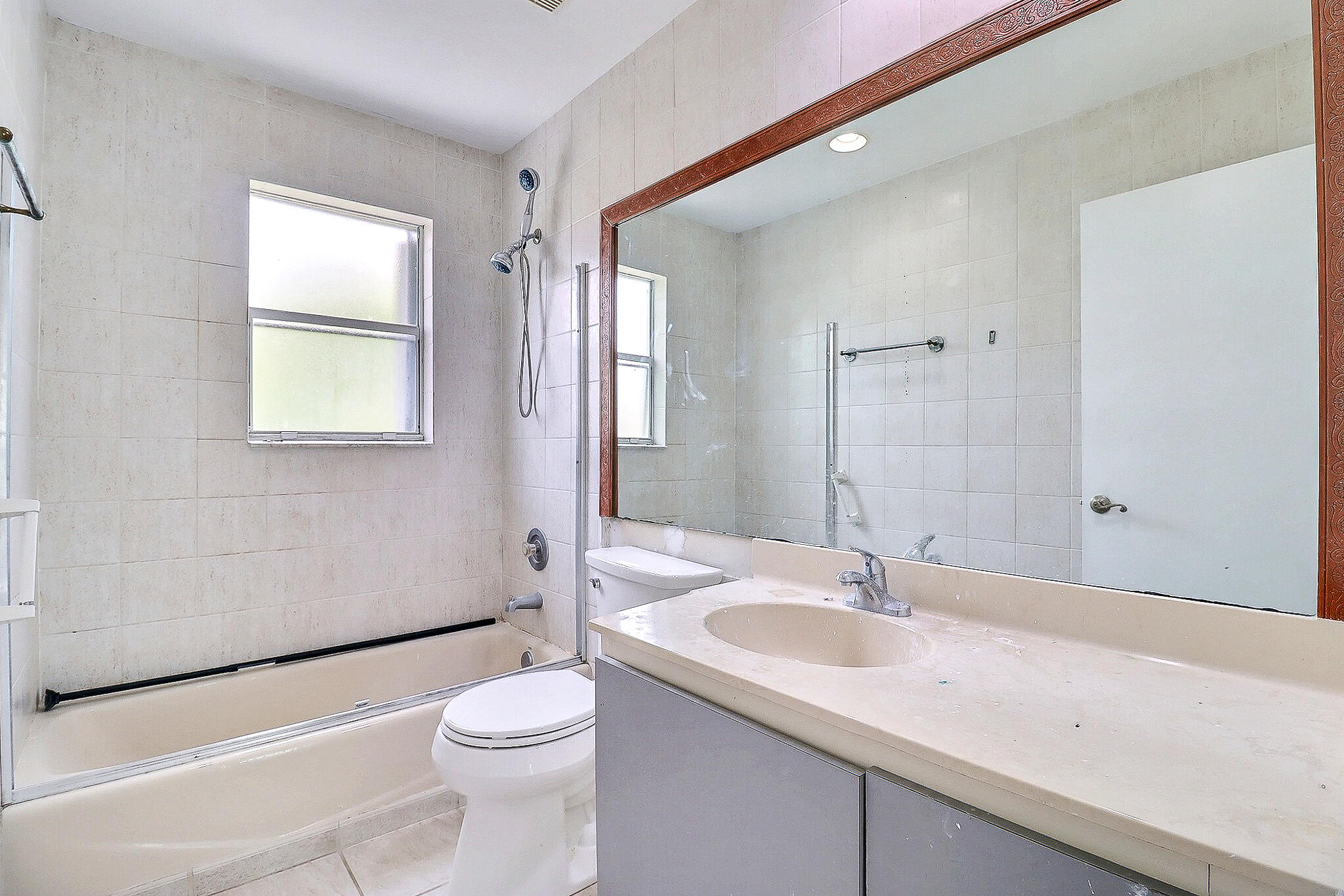 WEITZER SUB 2 - Residential Lease