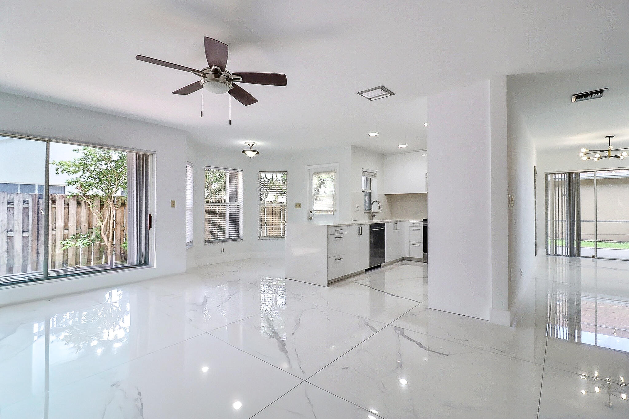 WEITZER SUB 2 - Residential Lease