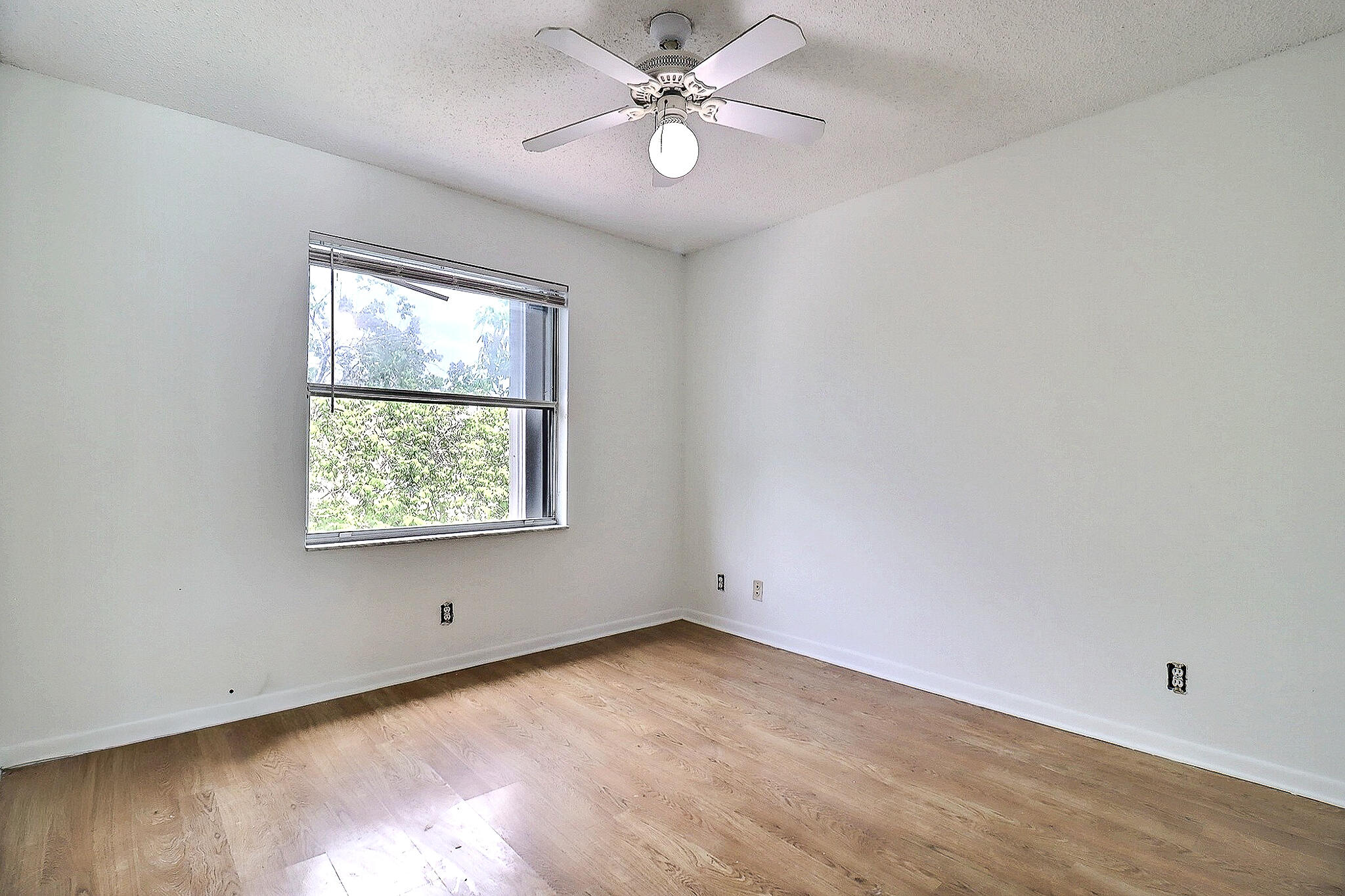 WEITZER SUB 2 - Residential Lease