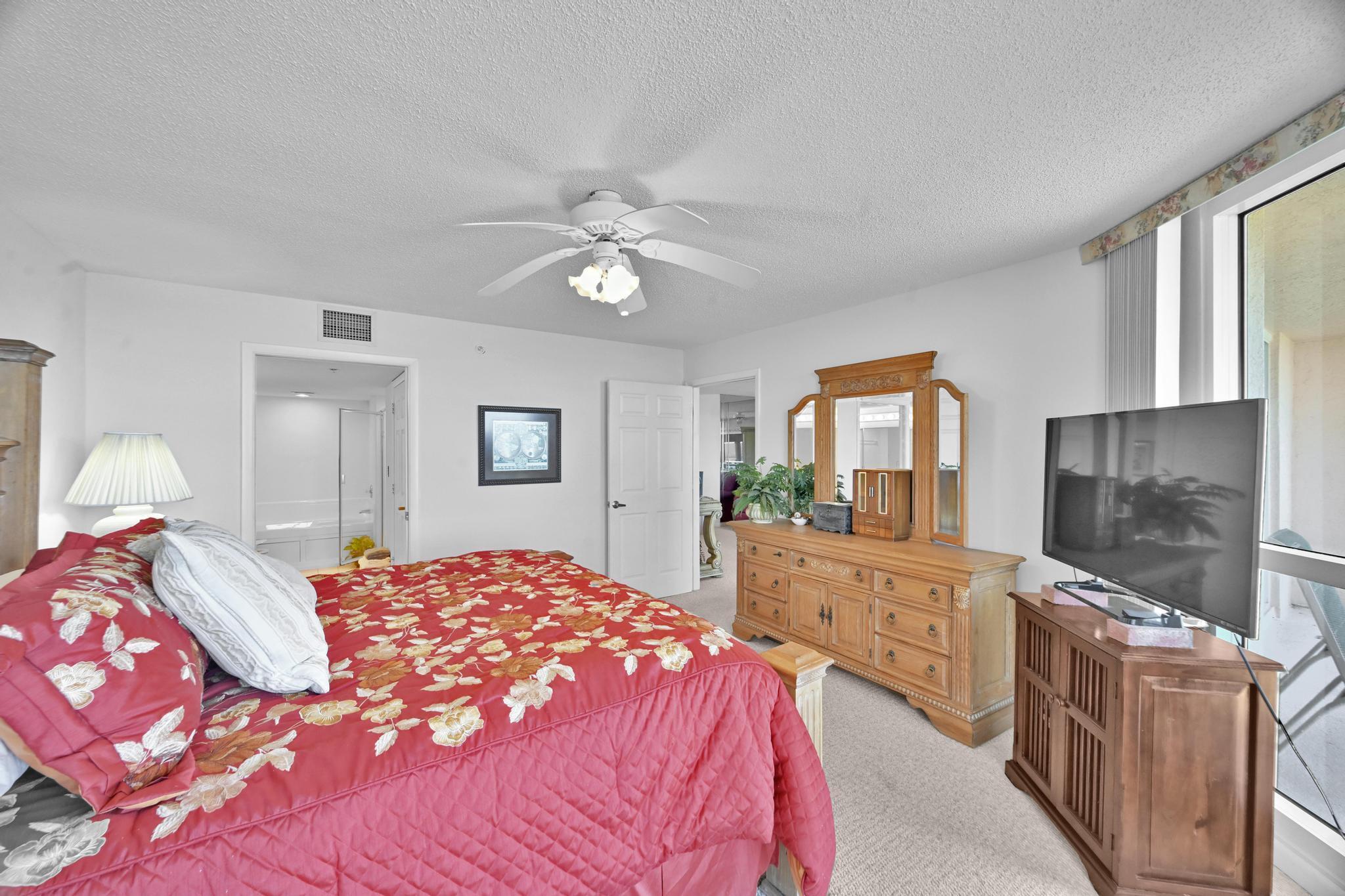 HIBISCUS BY THE SEA CONDOMINIUM - Residential
