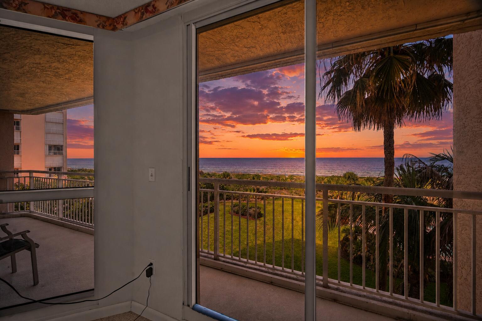 HIBISCUS BY THE SEA CONDOMINIUM - Residential