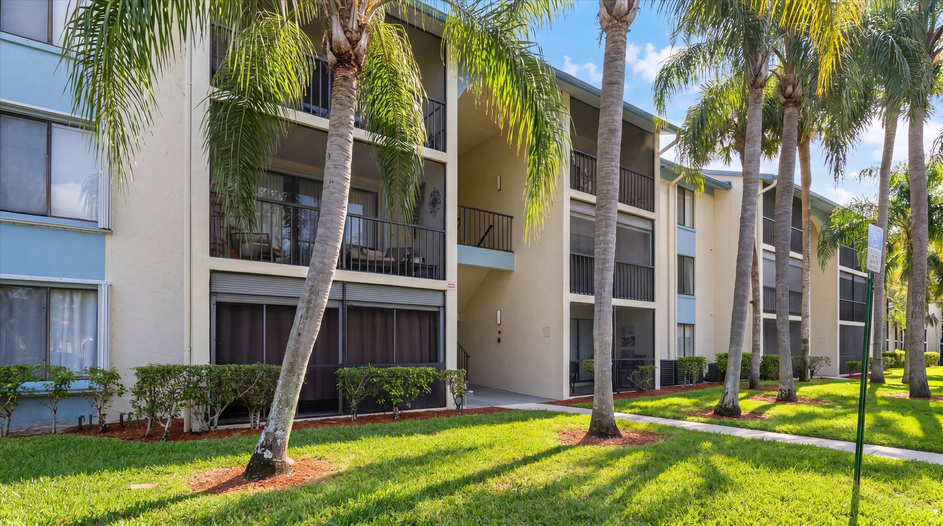 PALM CLUB VILLAGE II CONDO - Residential