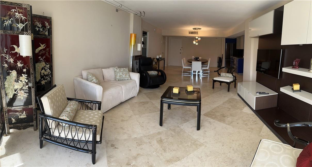 BARCLAY CONDO - Residential