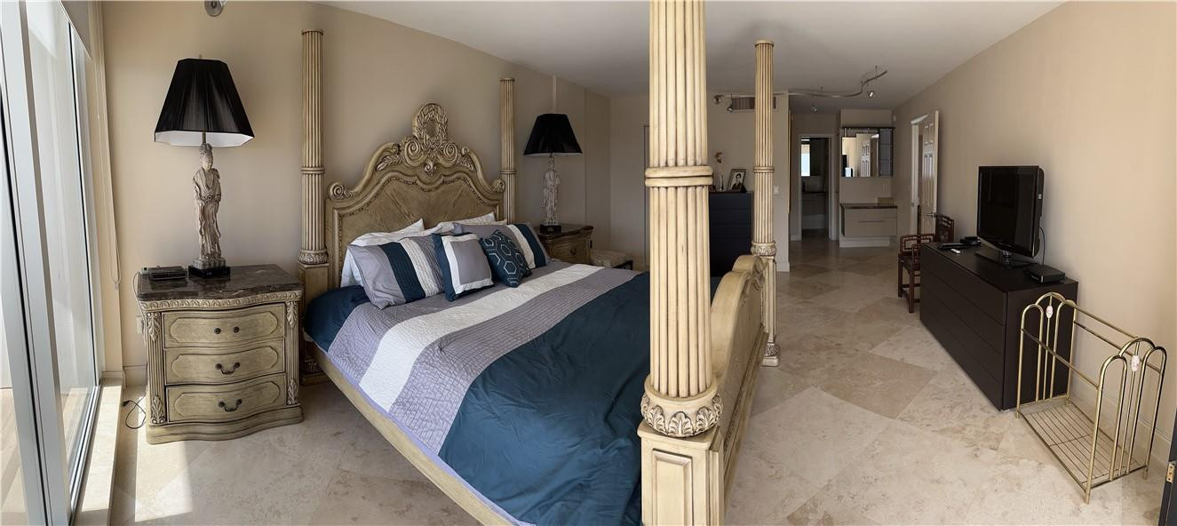 BARCLAY CONDO - Residential