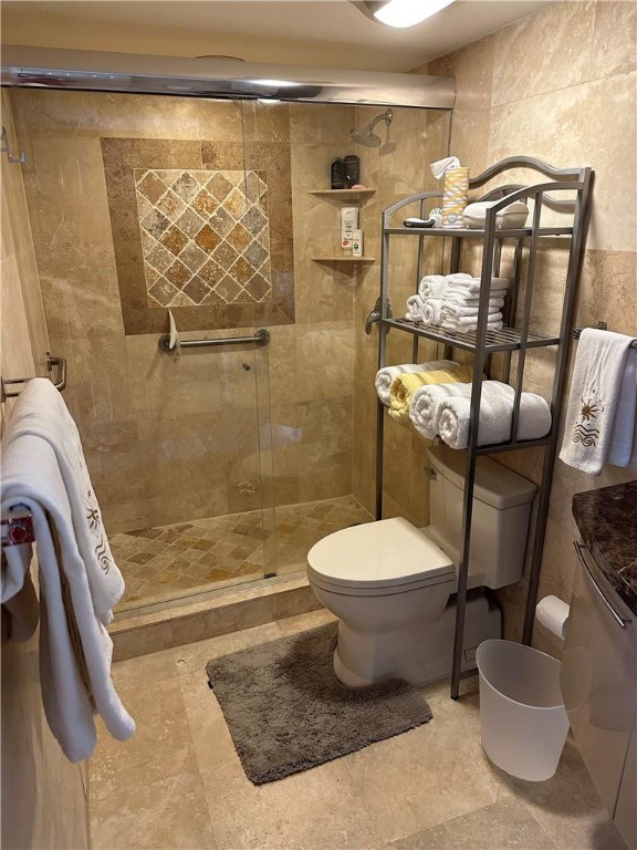BARCLAY CONDO - Residential