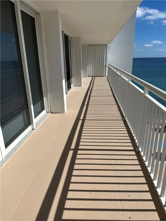 BARCLAY CONDO - Residential