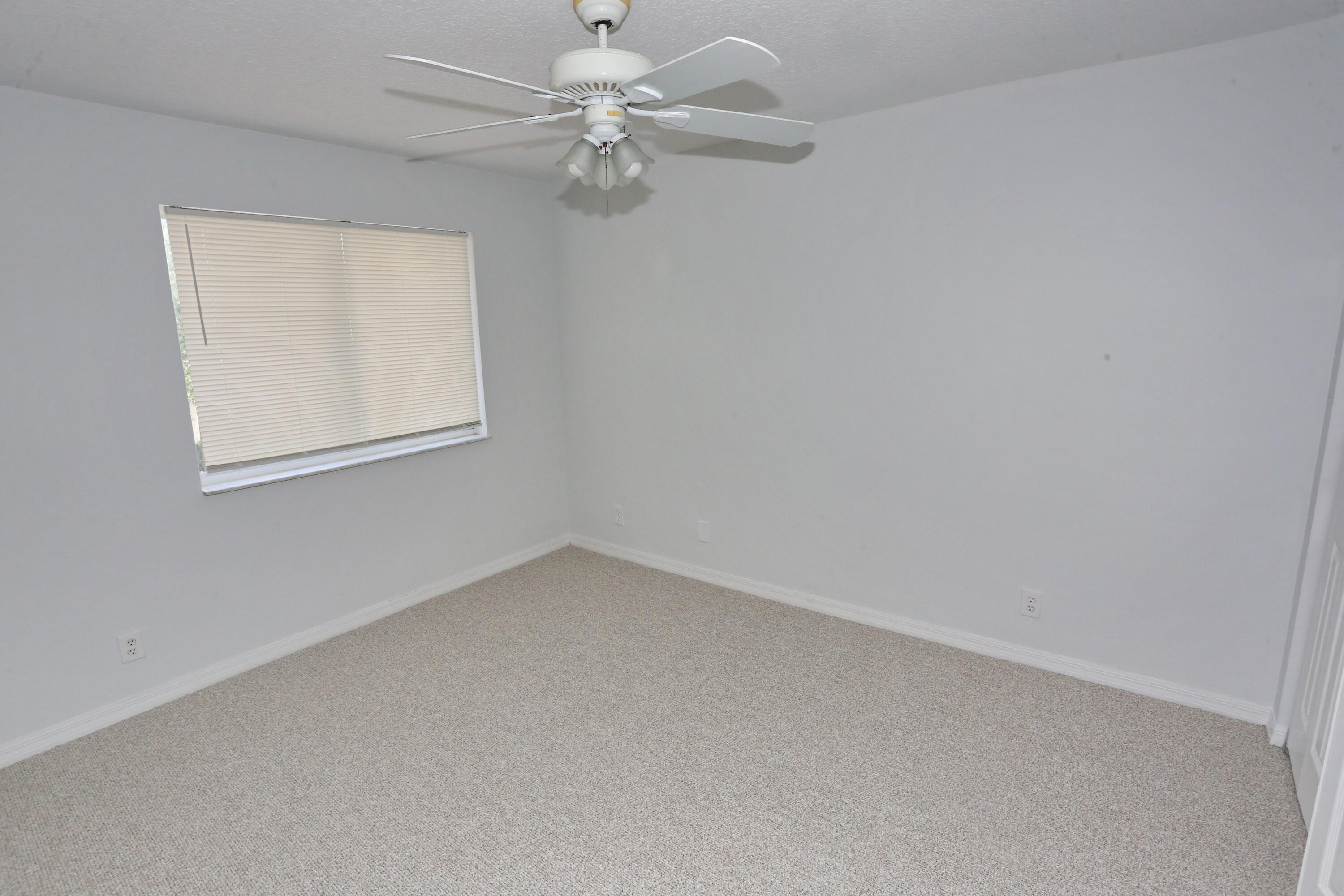 WYNDHAM LAKES CENTRAL - Residential