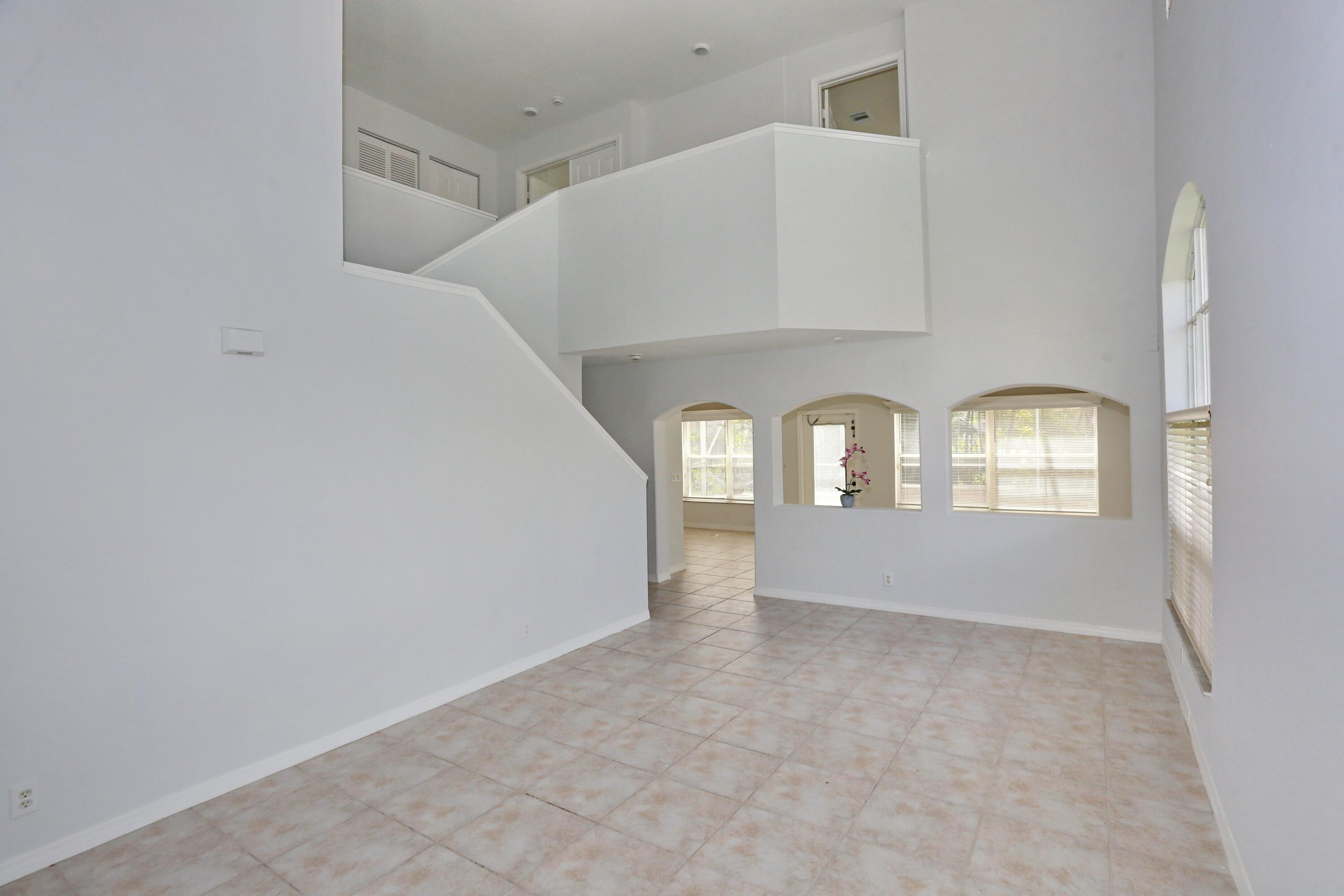 WYNDHAM LAKES CENTRAL - Residential