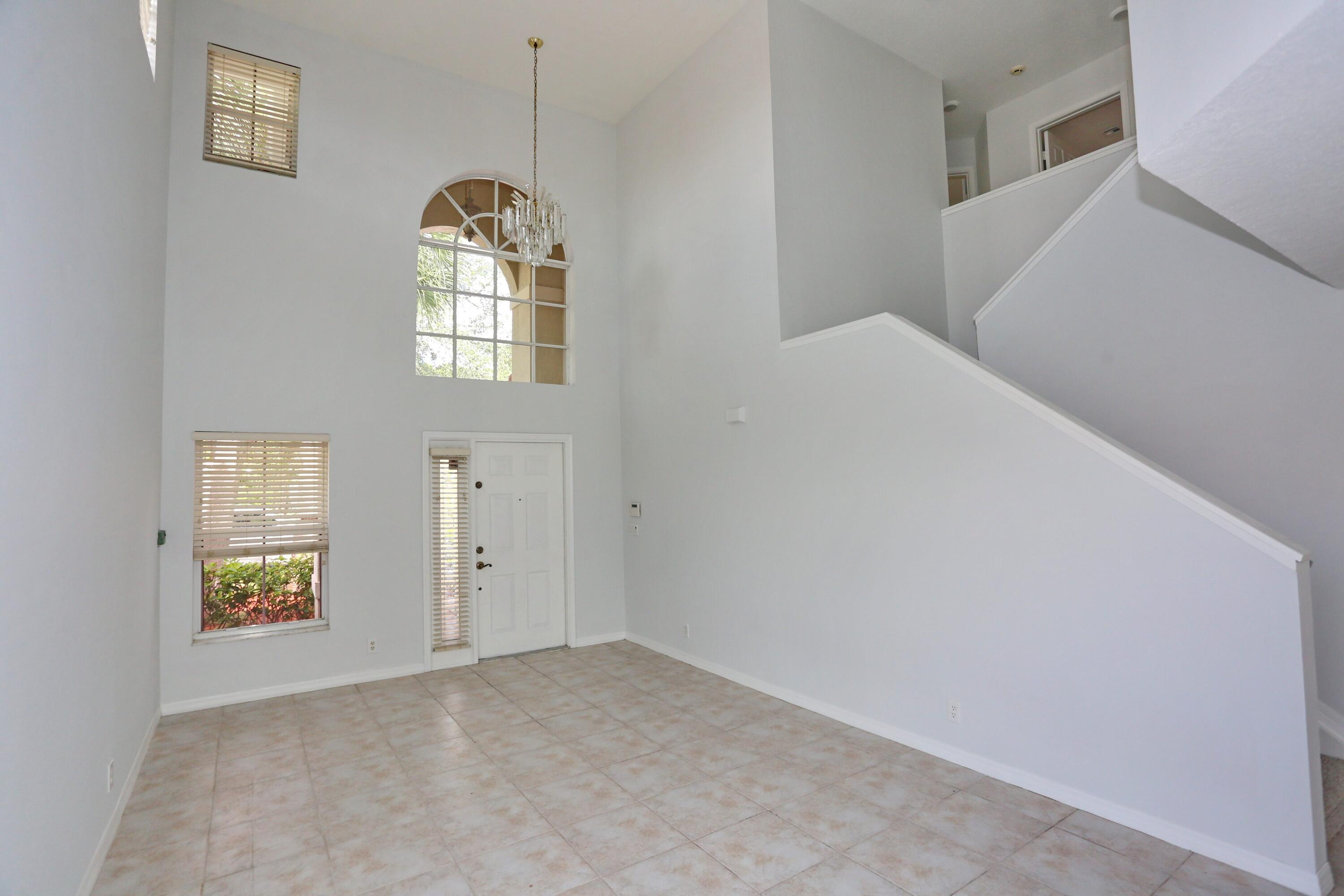 WYNDHAM LAKES CENTRAL - Residential