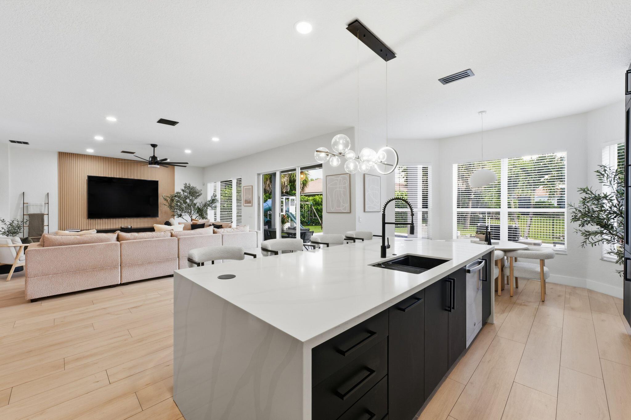 HERON BAY CENTRAL - Residential
