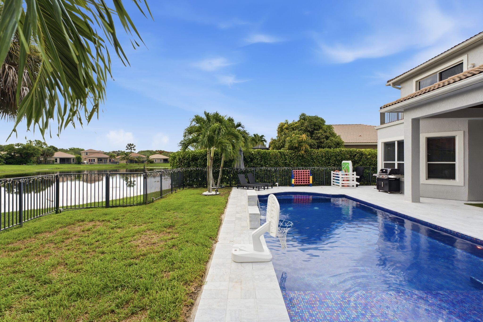 HERON BAY CENTRAL - Residential