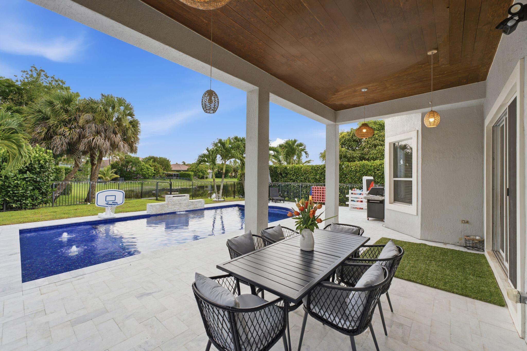 HERON BAY CENTRAL - Residential