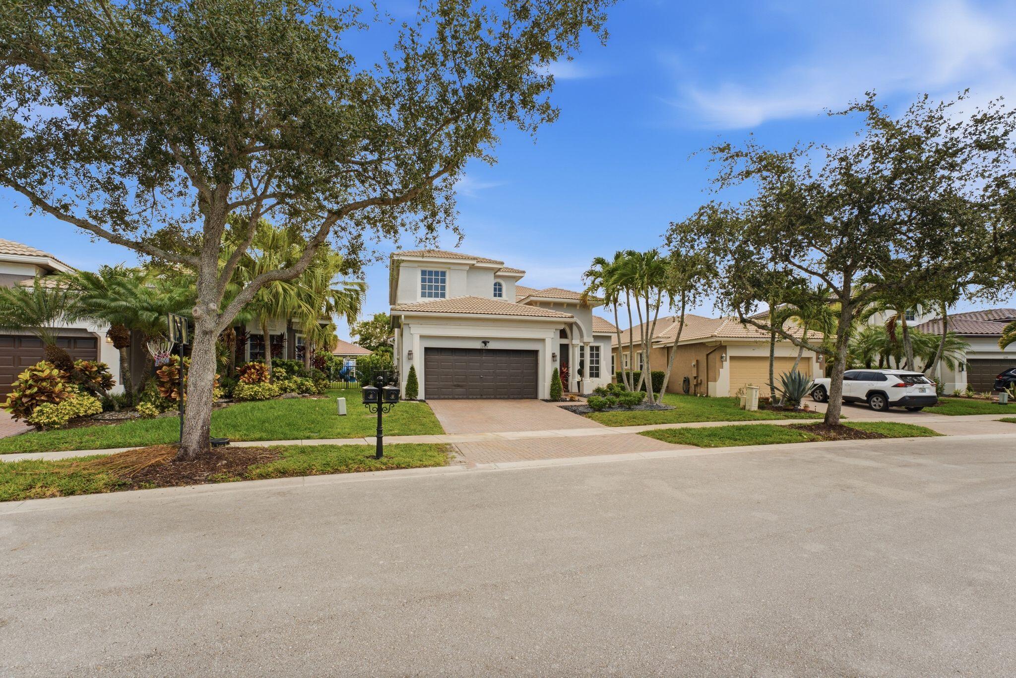 HERON BAY CENTRAL - Residential