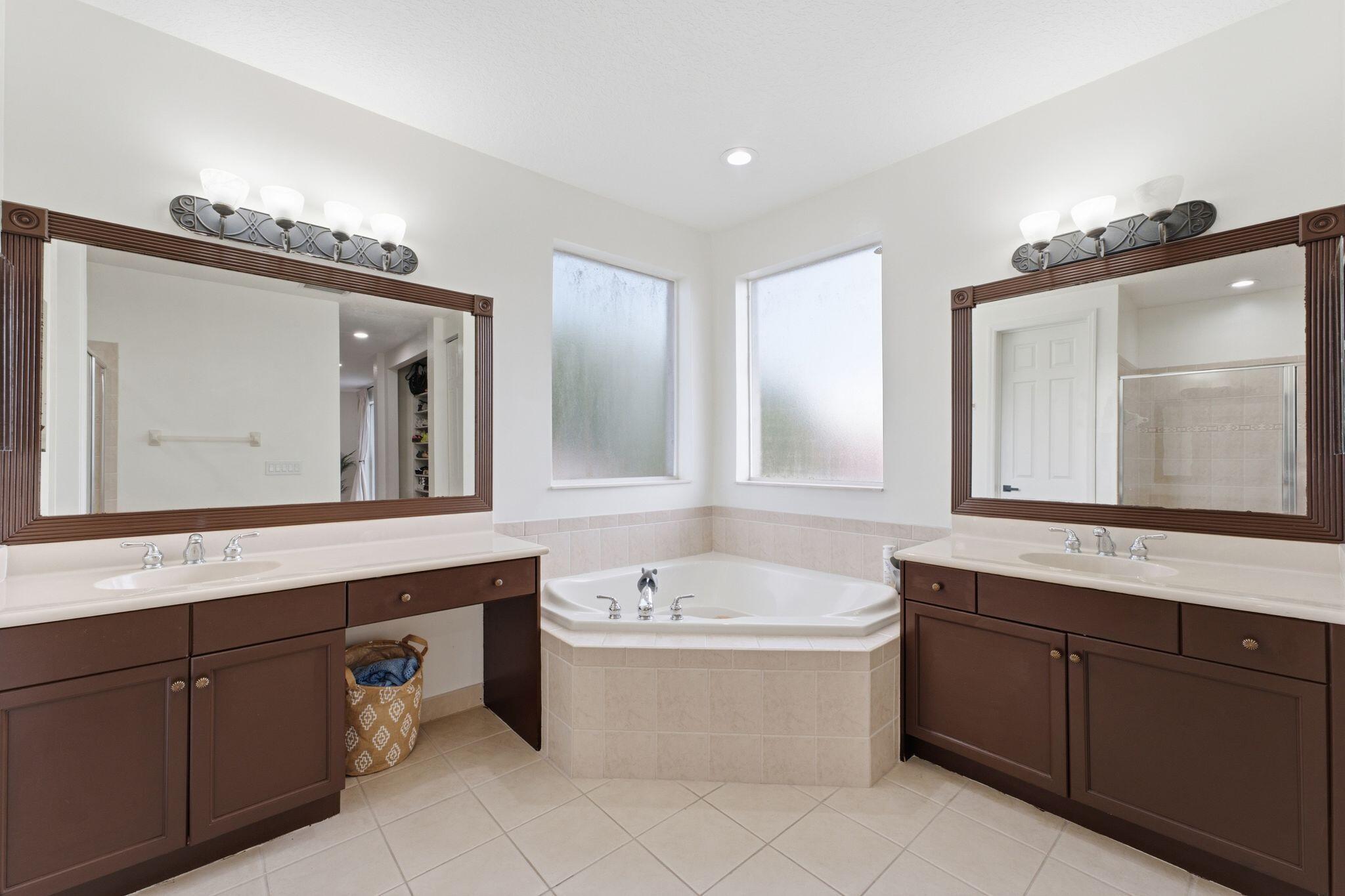 HERON BAY CENTRAL - Residential