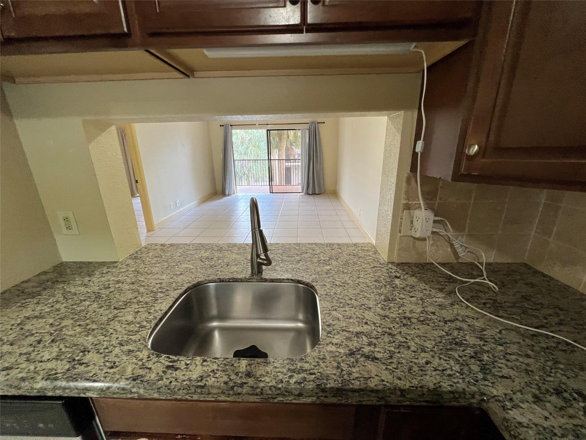 VILLAS AT MEADOW LAKES CONDO - Residential Lease