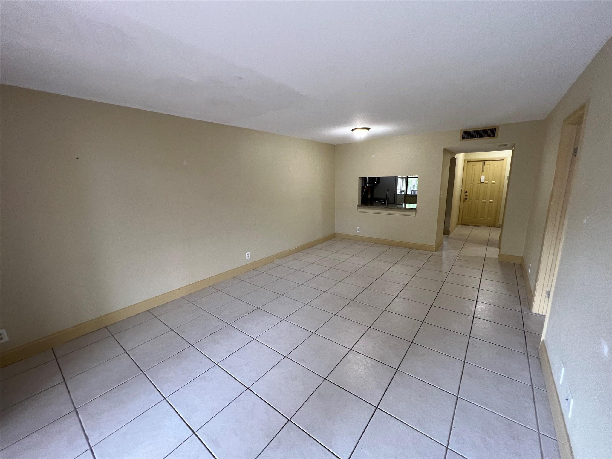 VILLAS AT MEADOW LAKES CONDO - Residential Lease
