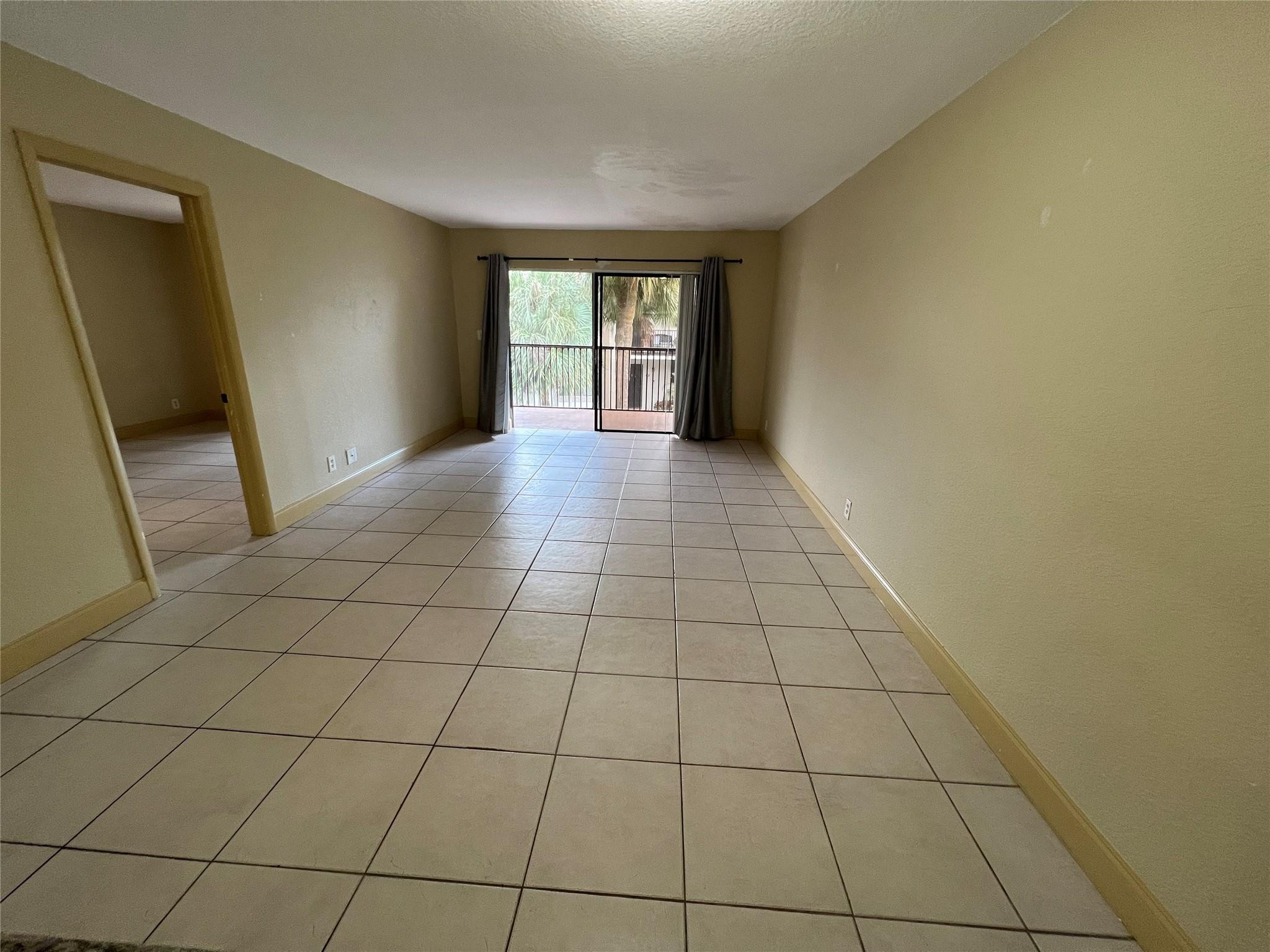 VILLAS AT MEADOW LAKES CONDO - Residential Lease
