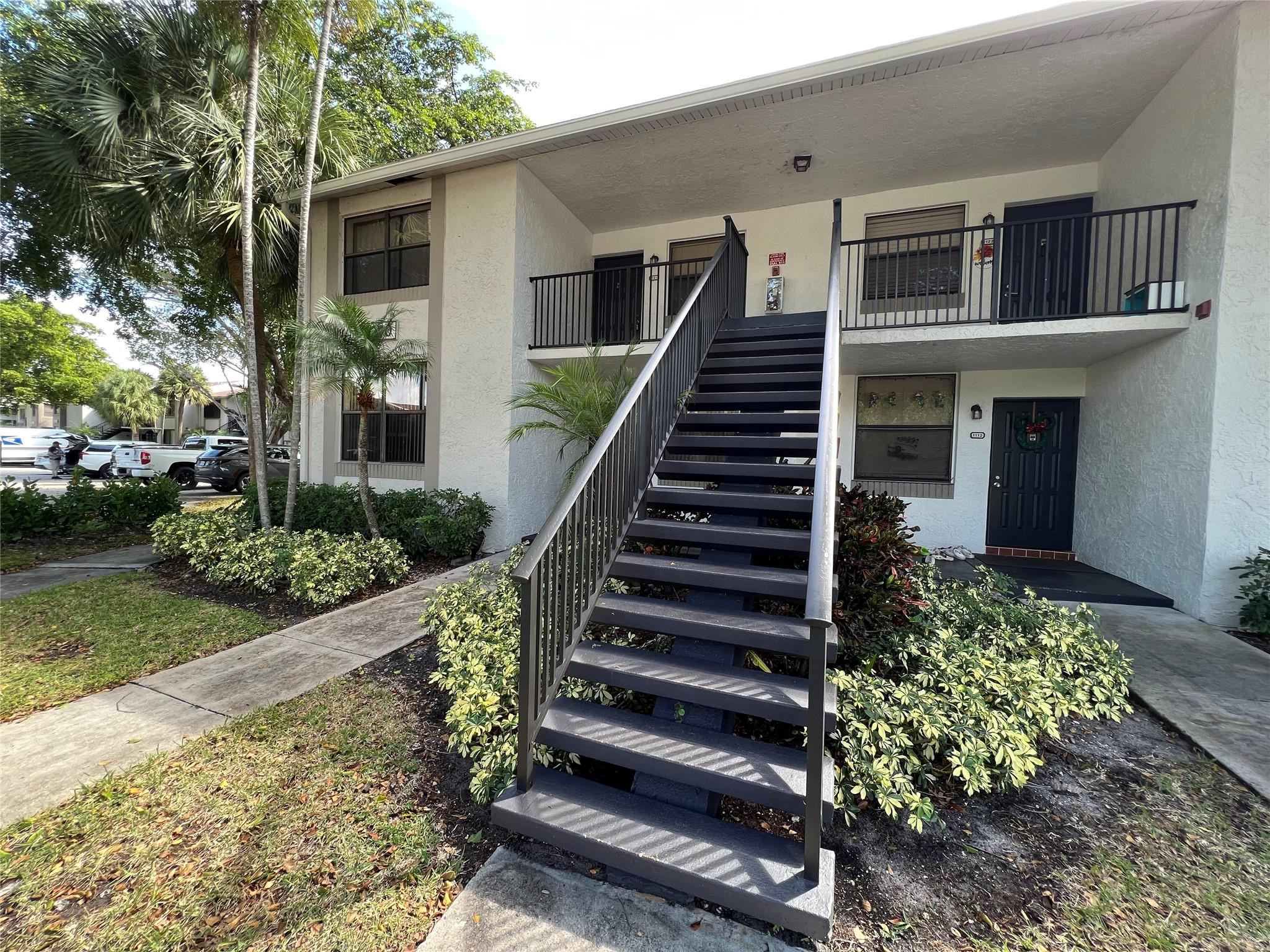 VILLAS AT MEADOW LAKES CONDO - Residential Lease