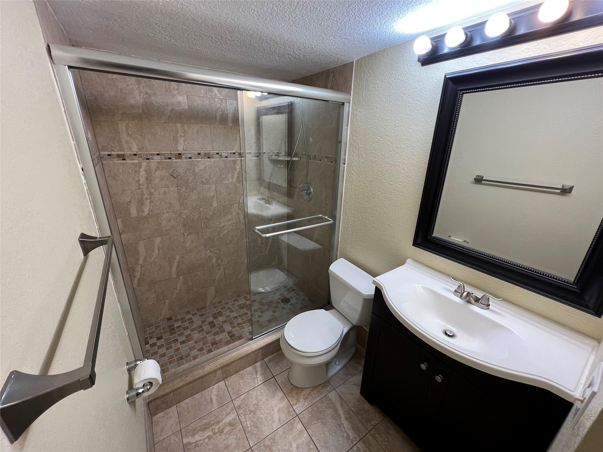 VILLAS AT MEADOW LAKES CONDO - Residential Lease