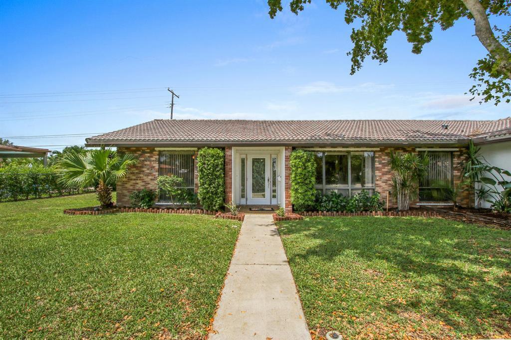 COUNTRY CLUB VILLAGE SEC B - Residential