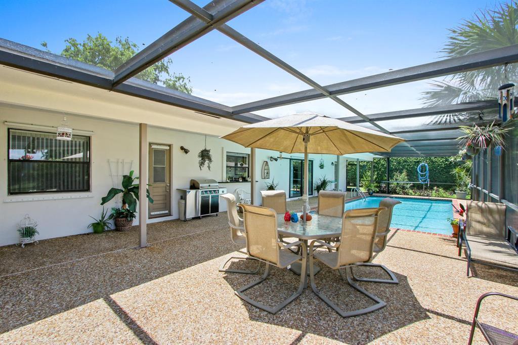 COUNTRY CLUB VILLAGE SEC B - Residential