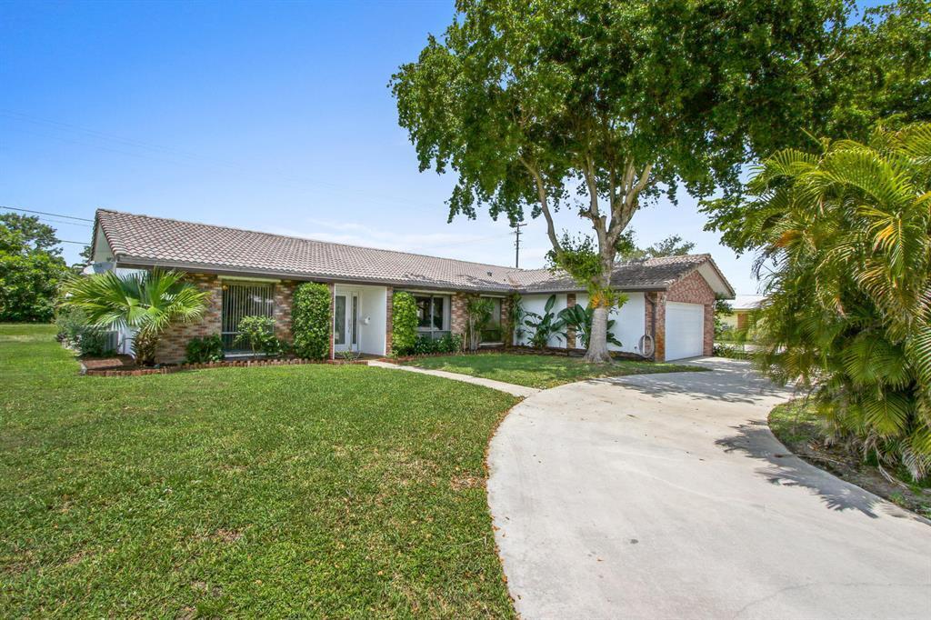 COUNTRY CLUB VILLAGE SEC B - Residential