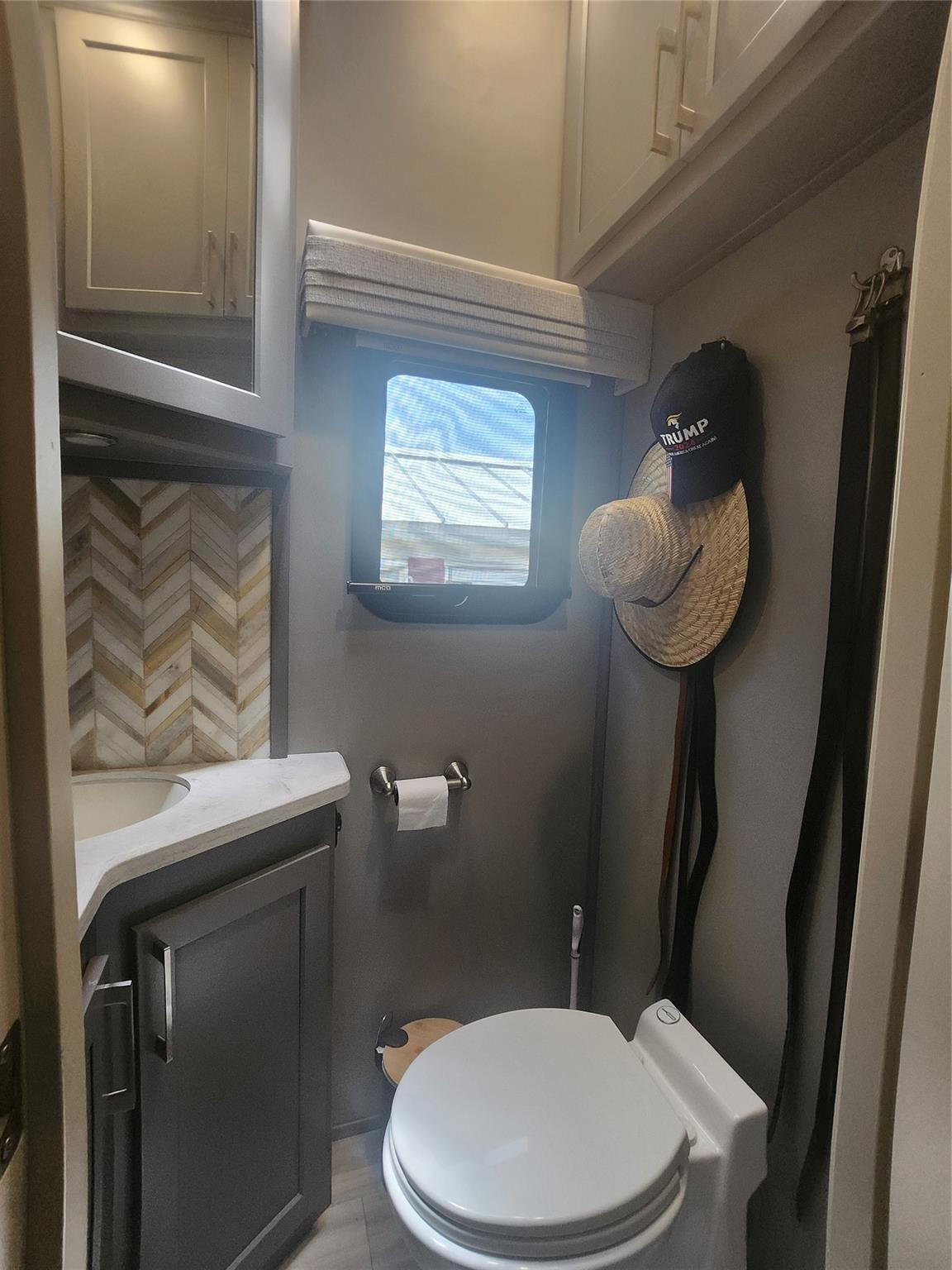 SILVER PALMS RV VILLAGE - Land