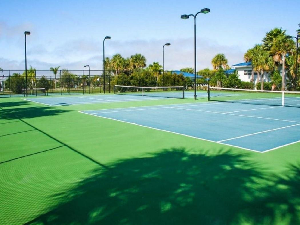 SILVER PALMS RV VILLAGE - Land