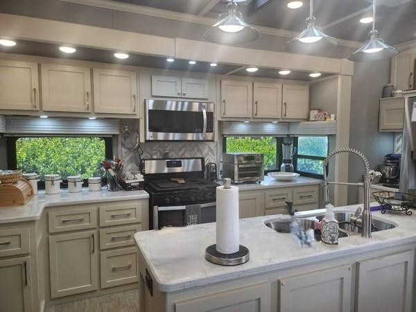 SILVER PALMS RV VILLAGE - Land