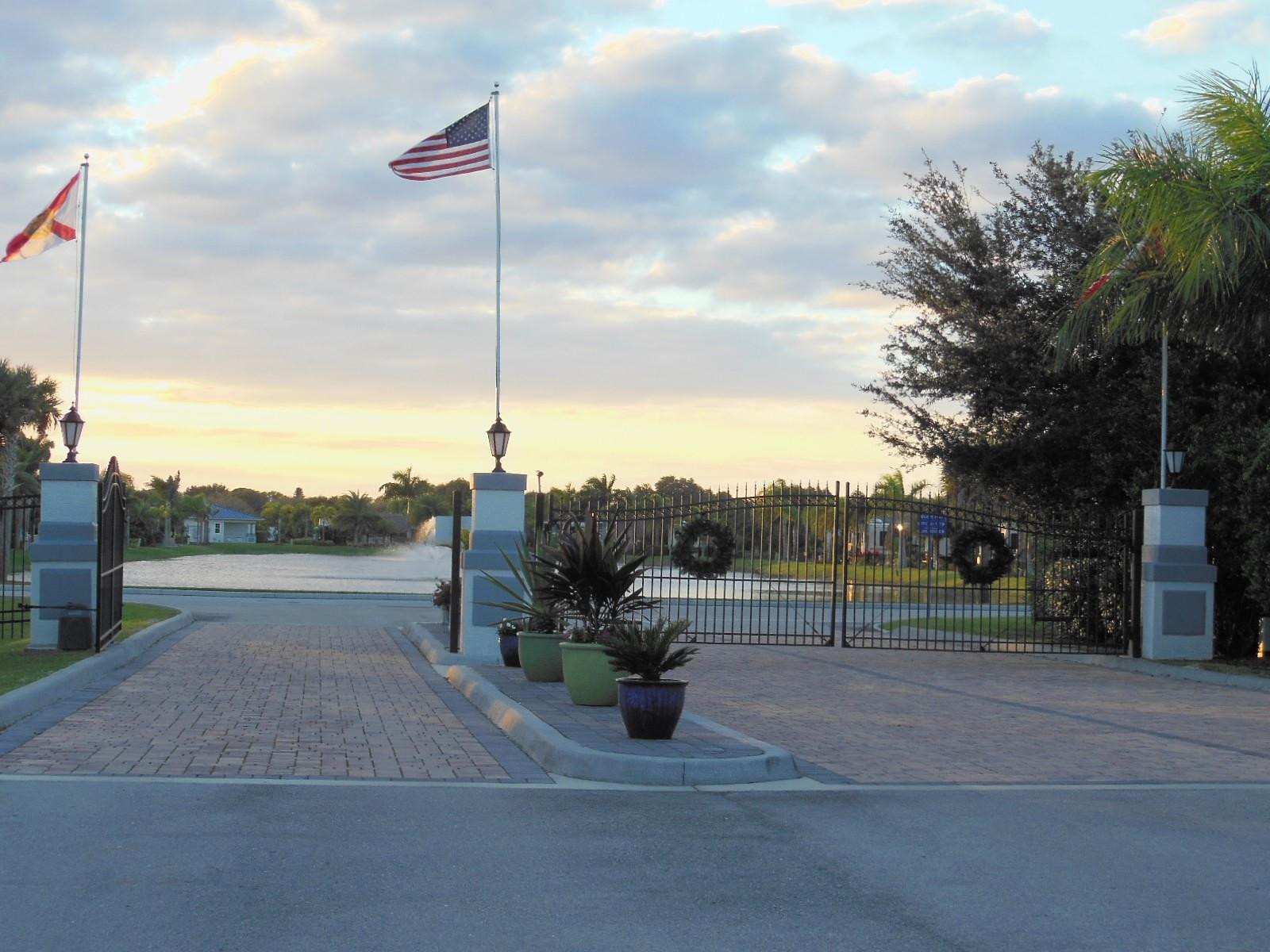 SILVER PALMS RV VILLAGE - Land
